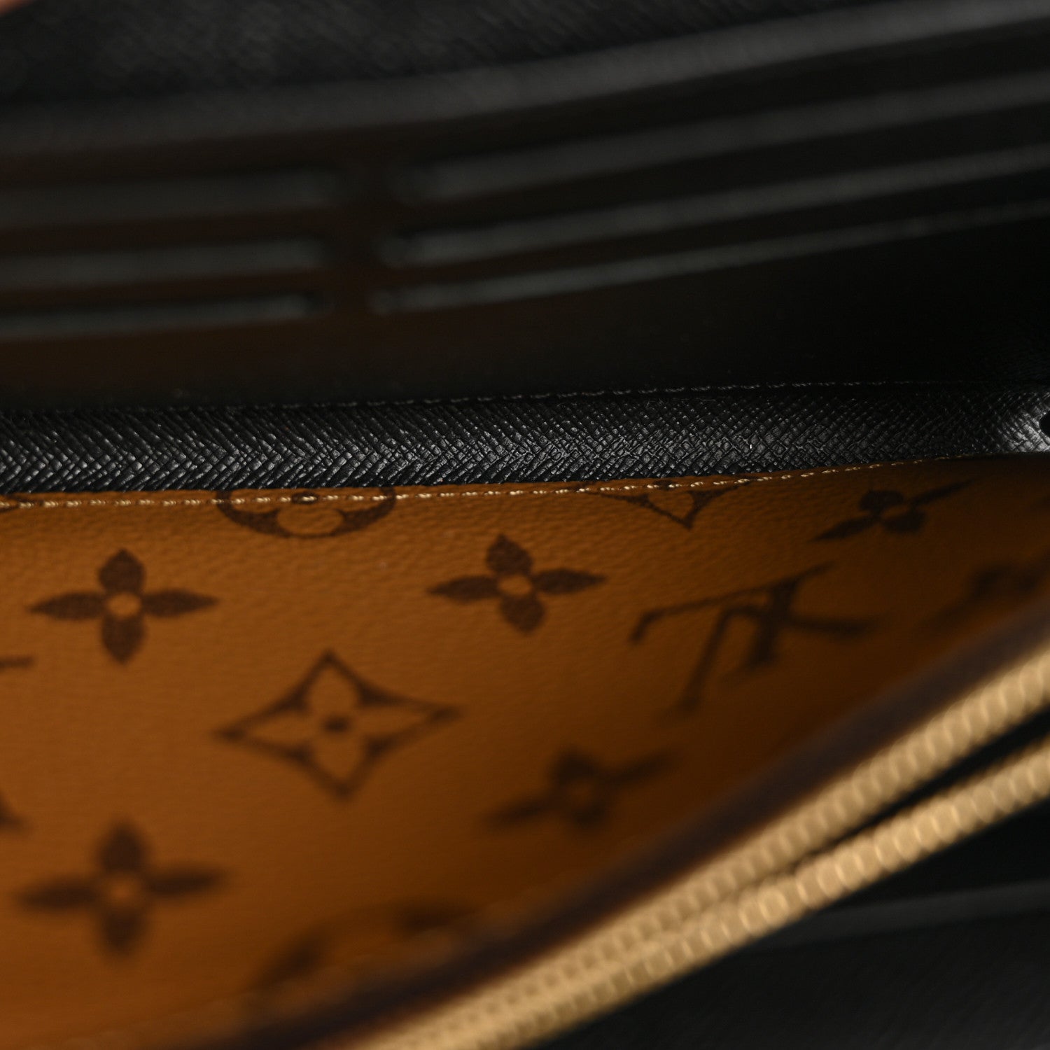 Louis Vuitton Reverse Monogram Giant Sarah Wallet 5 of 7