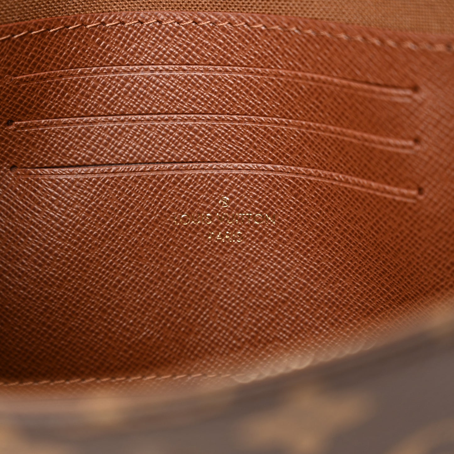 Monogram Ivy Wallet On Chain