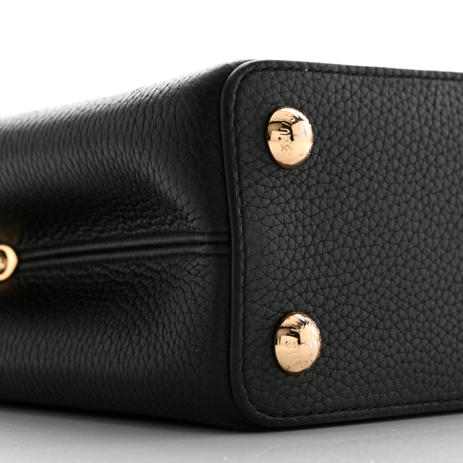 Louis Vuitton Taurillon Capucines BB Black 9 of 10