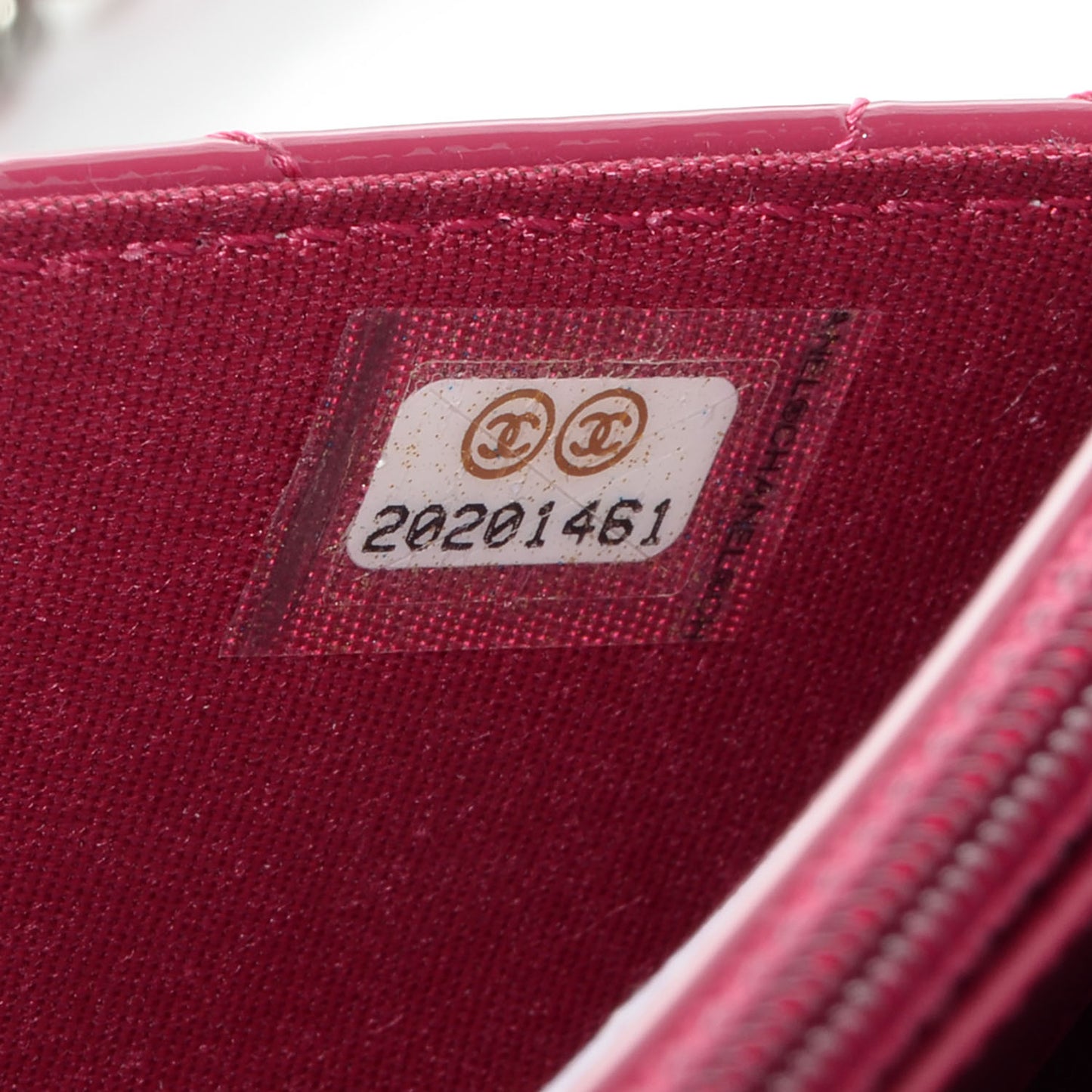 Patent Quilted Brilliant Wallet On Chain WOC Dark Pink