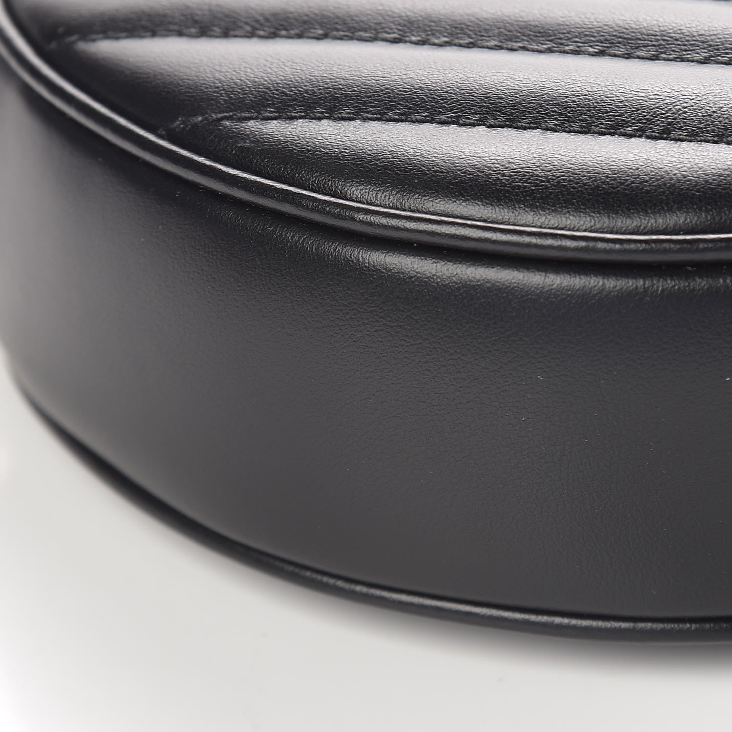 Saint Laurent Calfskin Matelasse Chevron Round Vinyle Camera Bag Black 8 of 9