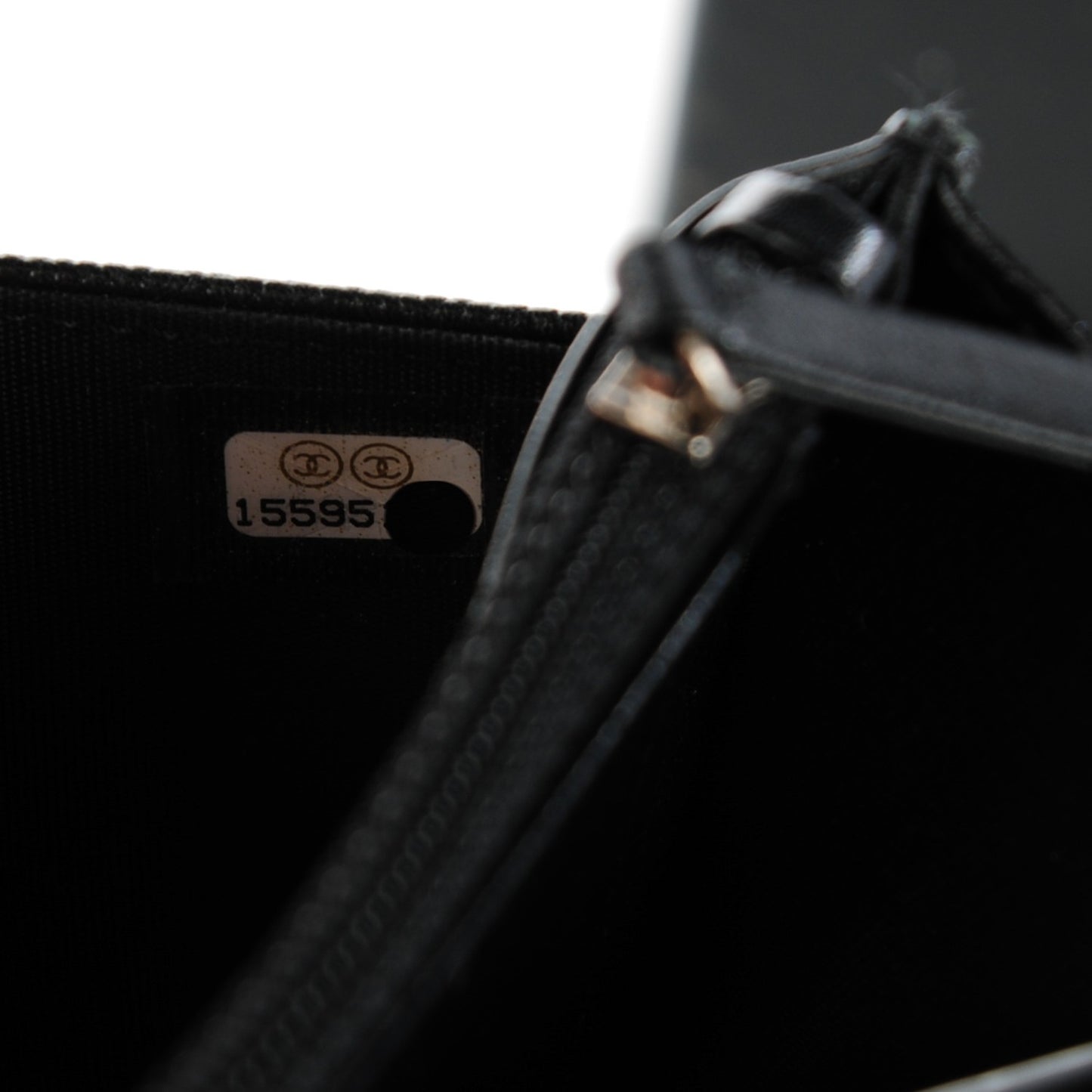 Caviar Sevruga Wallet On Chain WOC Black