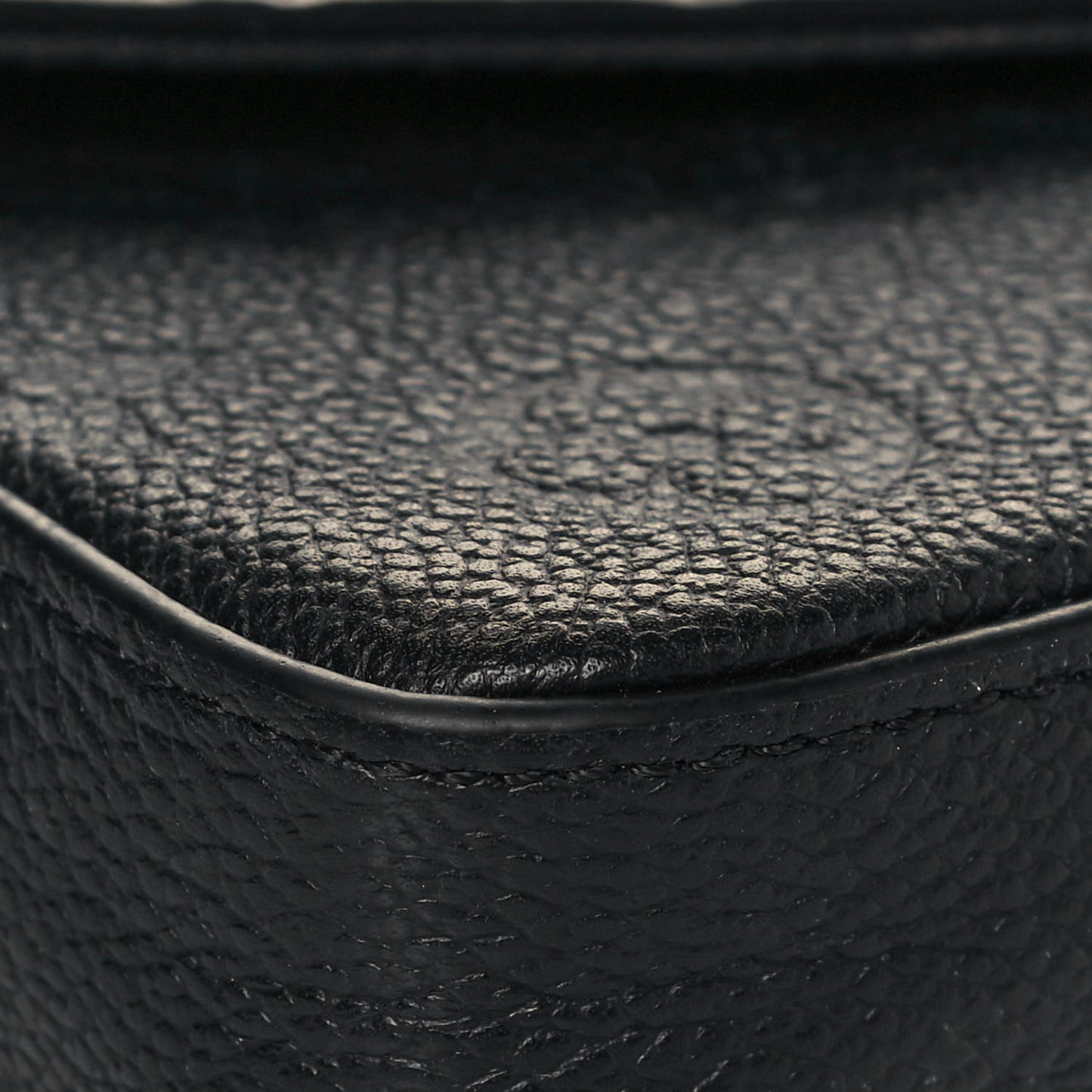Empreinte Pochette Felicie Chain Wallet Black