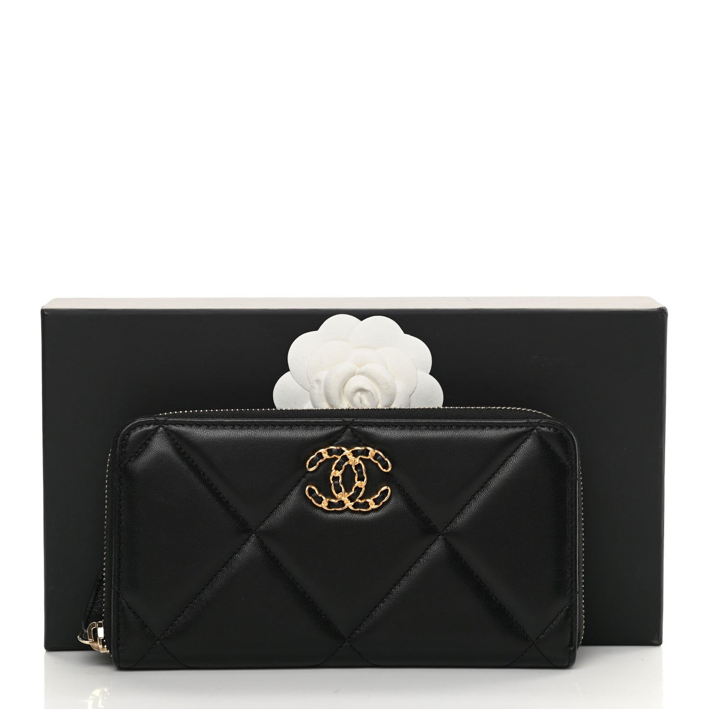 Lambskin Quilted 19 Zipped Wallet Black