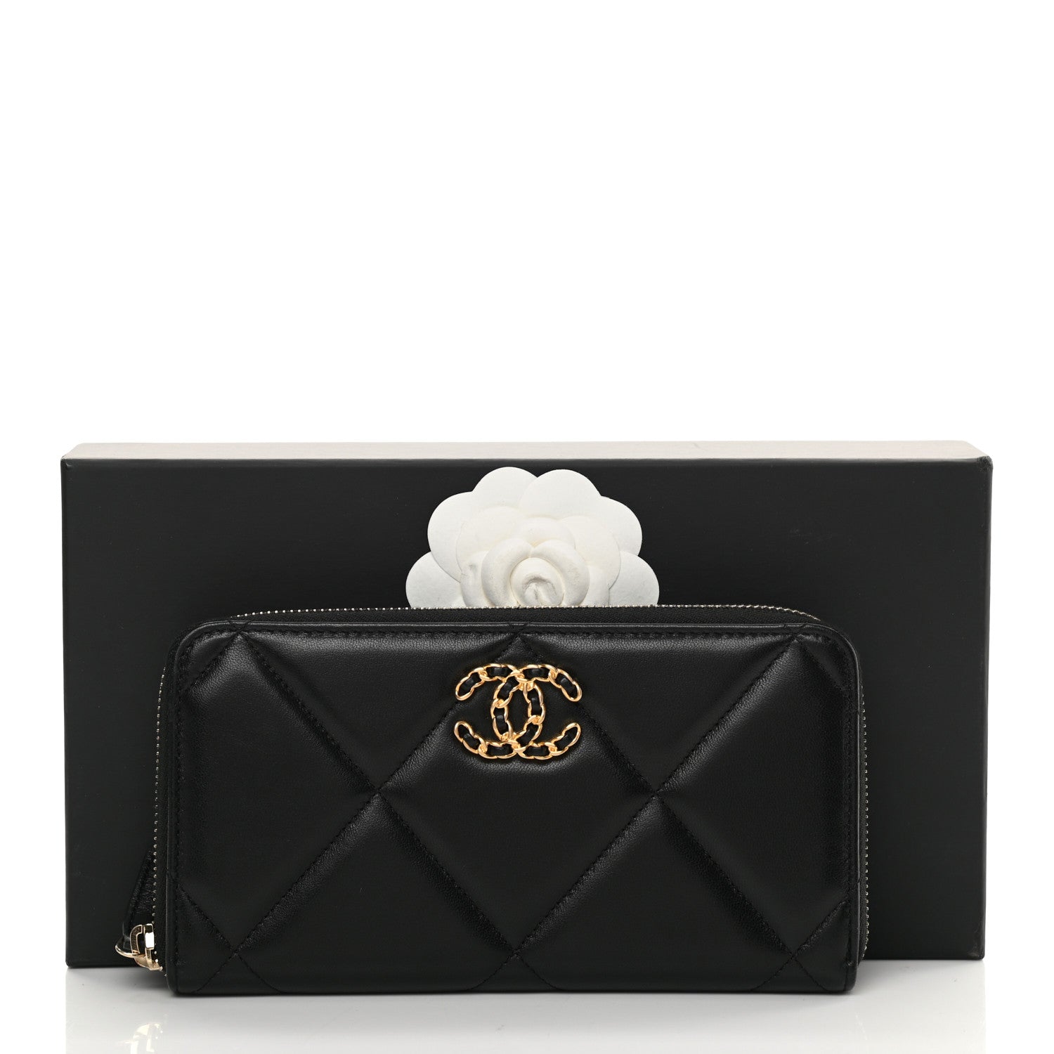 Chanel Lambskin Quilted 19 Zipped Wallet Black 9 of 9