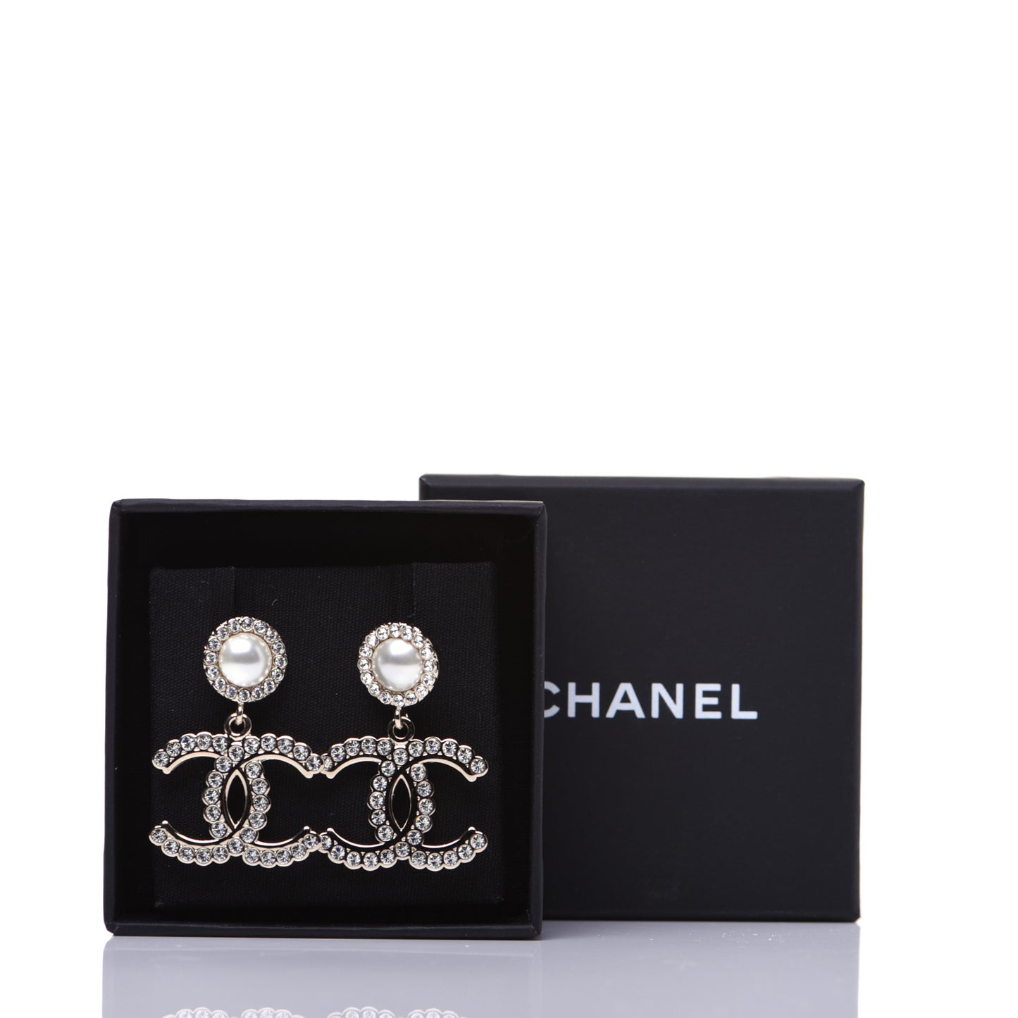 Crystal Pearl Bow-tiful CC Drop Earrings Gold