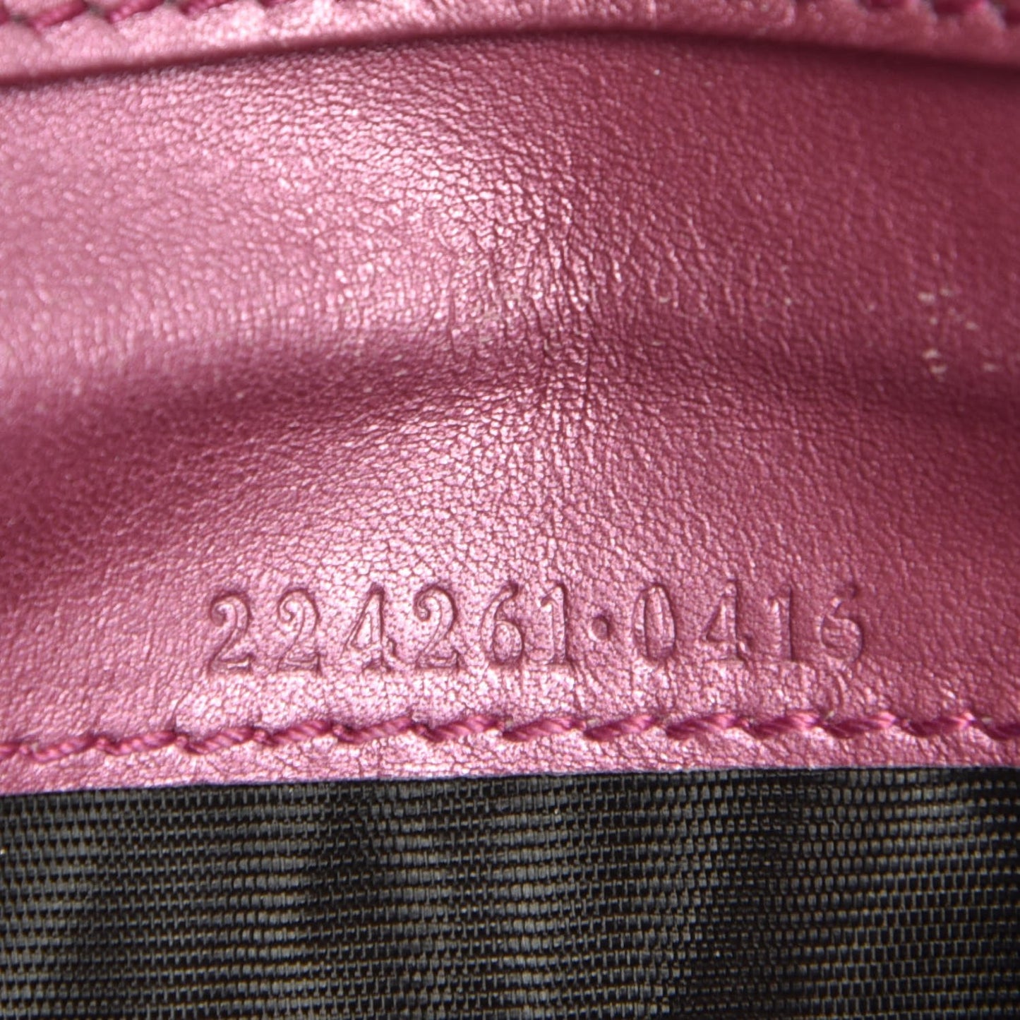Metallic Soft Guccissima Heart Travel Wallet Fresia Rose