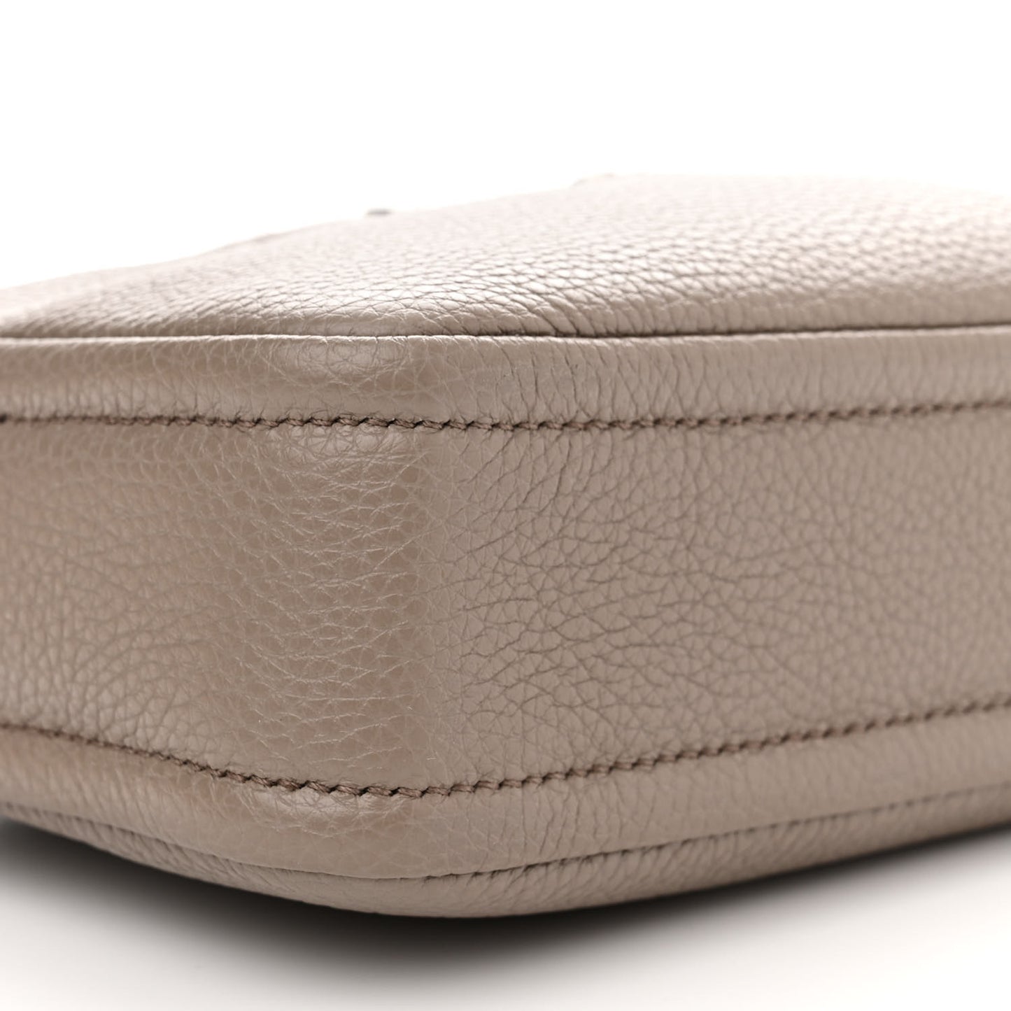 Vitello Daino Soft Small Camera Crossbody Argilla