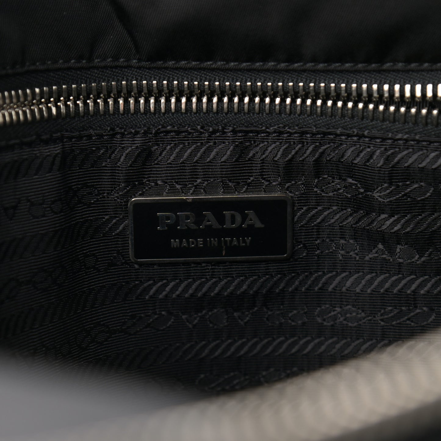 Nylon Tessuto Quilted Chain Shoulder Bag Black