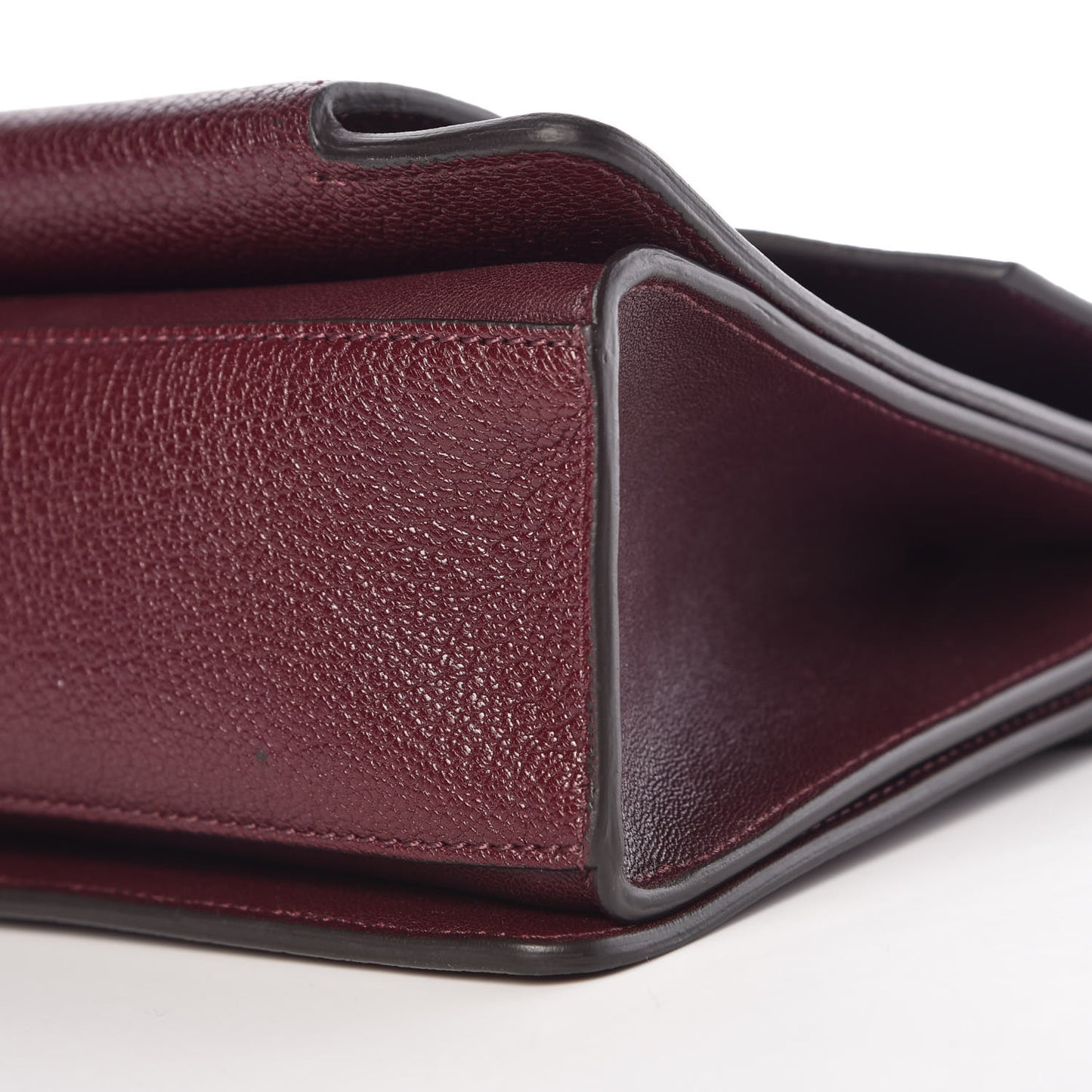 Goatskin Medium GV3 Flap Aubergine