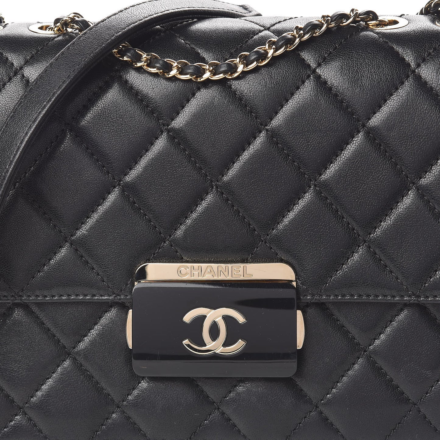 Sheepskin Quilted Beauty Lock Flap Black