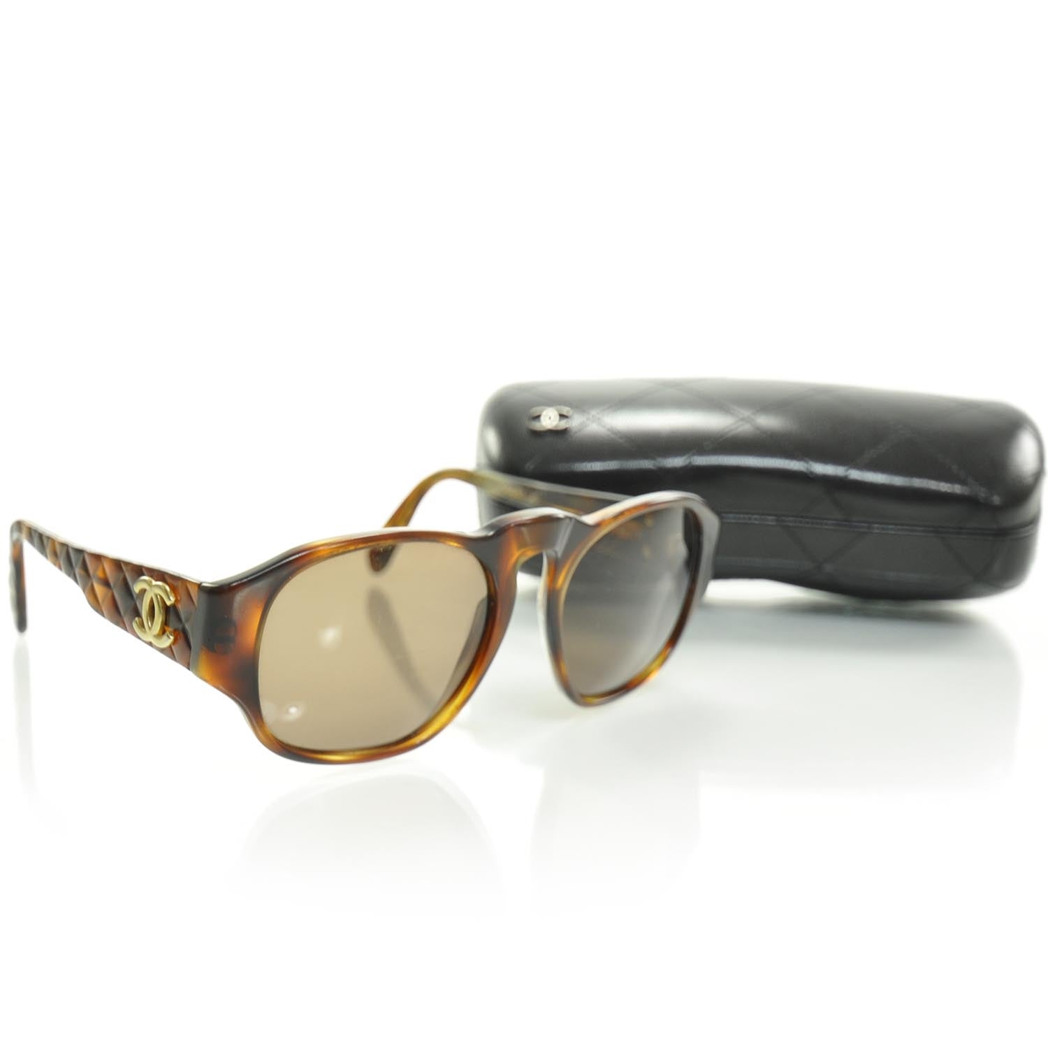 Chanel Tortoise Shell Quilted CC Sunglasses w Case 4 of 7