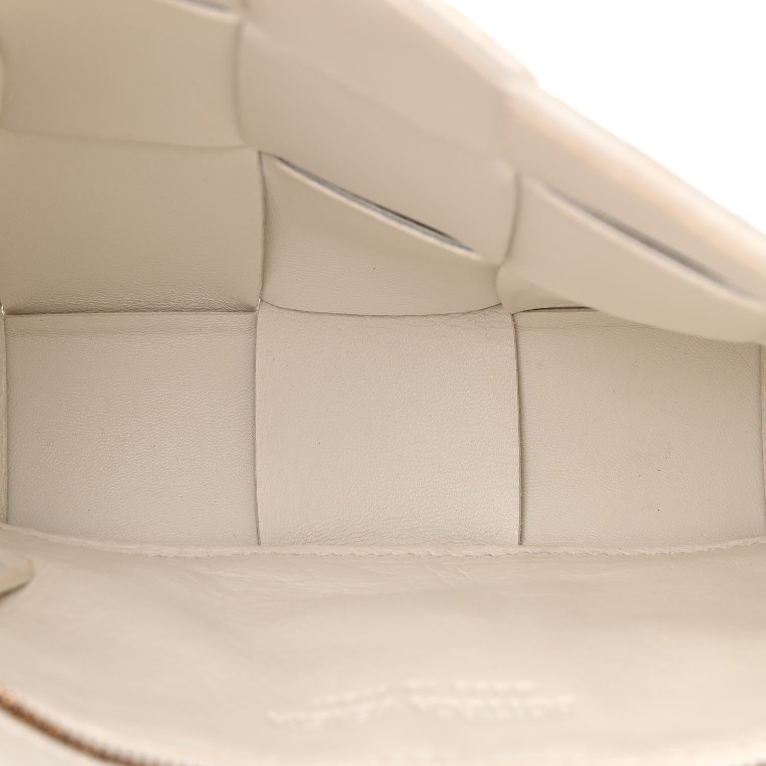 Bottega Veneta Grained Calfskin Maxi Intrecciato Cassette Crossbody Bag White 5 of 17