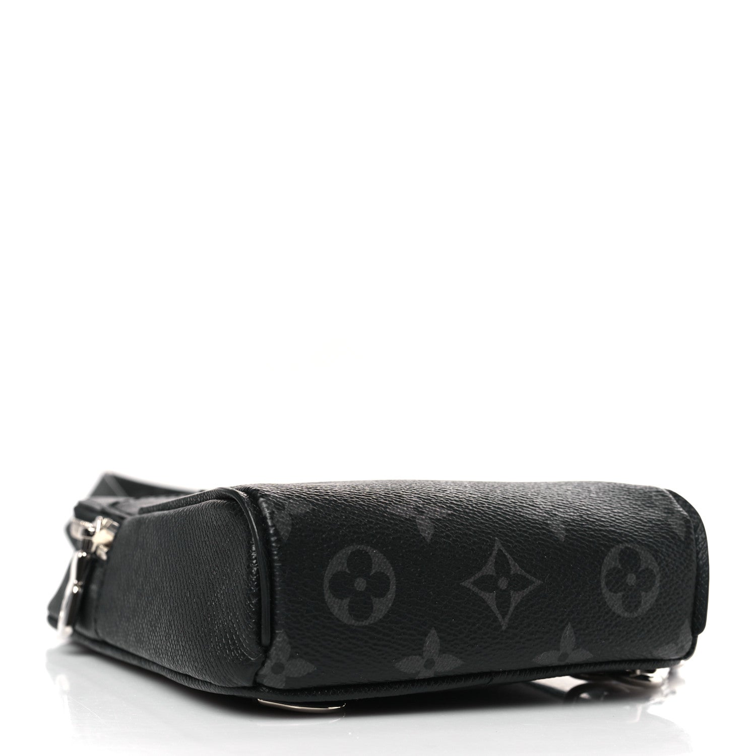 Louis Vuitton Taigarama Outdoor Slingbag Black 4 of 8