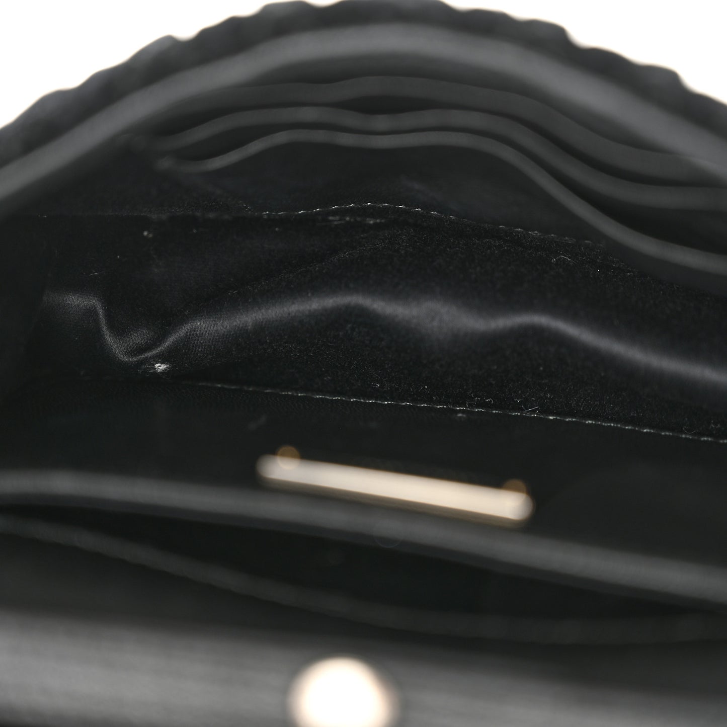 Velvet Matelasse Pearl Embellished Chain Black