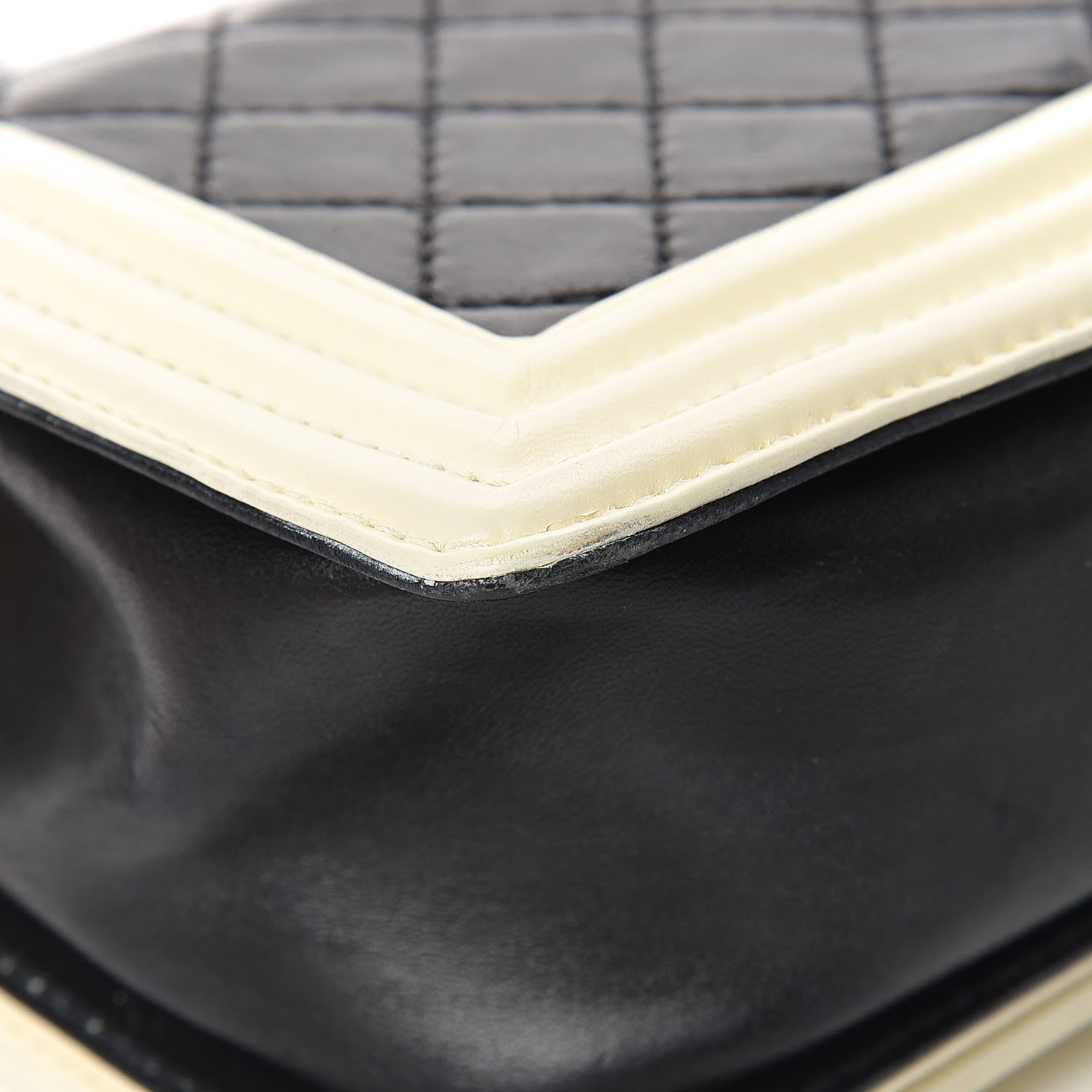 Chanel Lambskin Quilted Medium Boy Flap Black White 12 of 17
