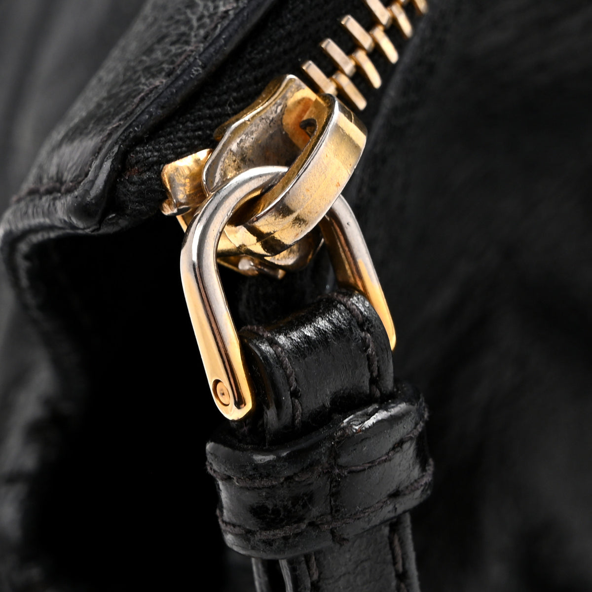 Vitello Lux Bow Tote  Black