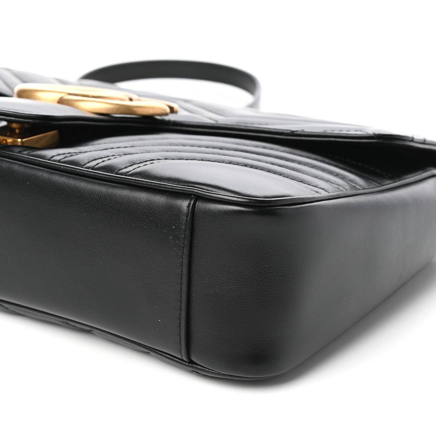Calfskin Matelasse Medium GG Marmont Shoulder Bag Black
