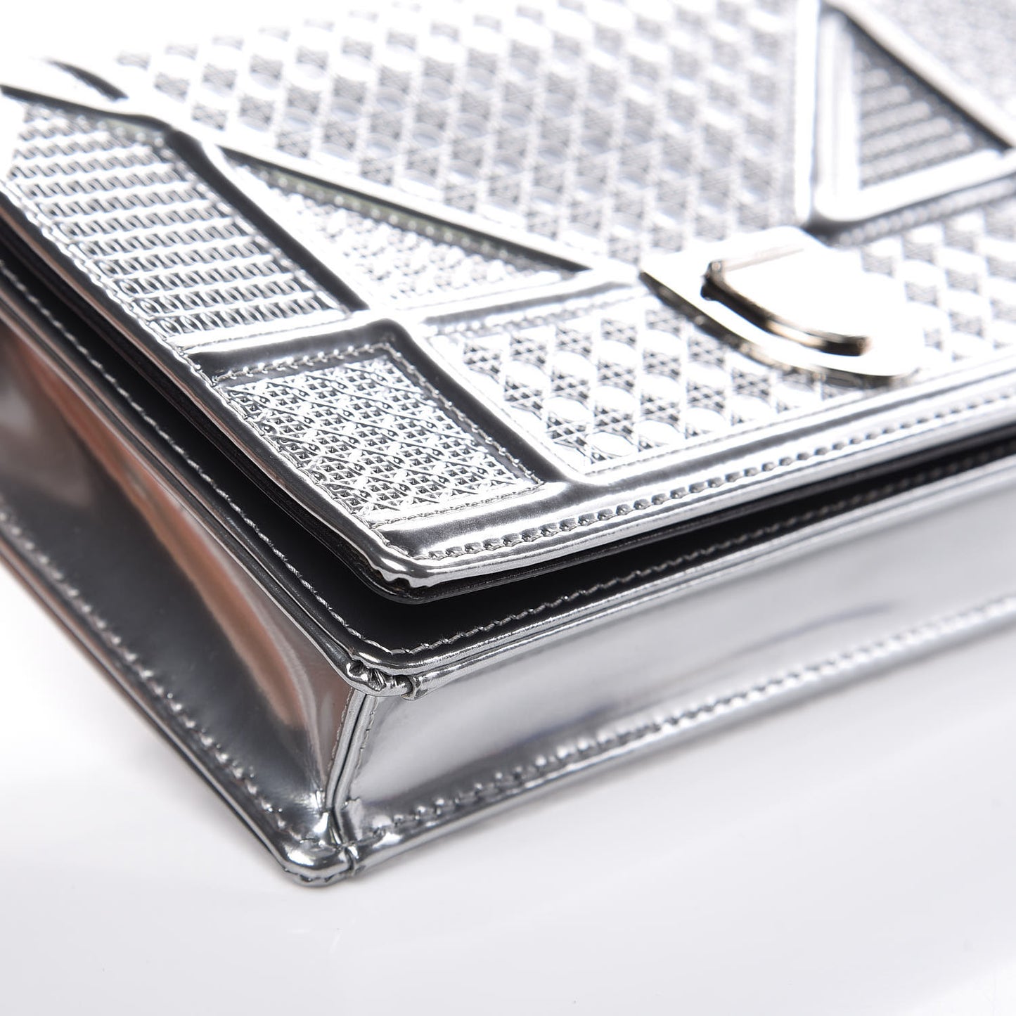 Metallic Patent Micro-Cannage Diorama Wallet on Chain Pouch Silver