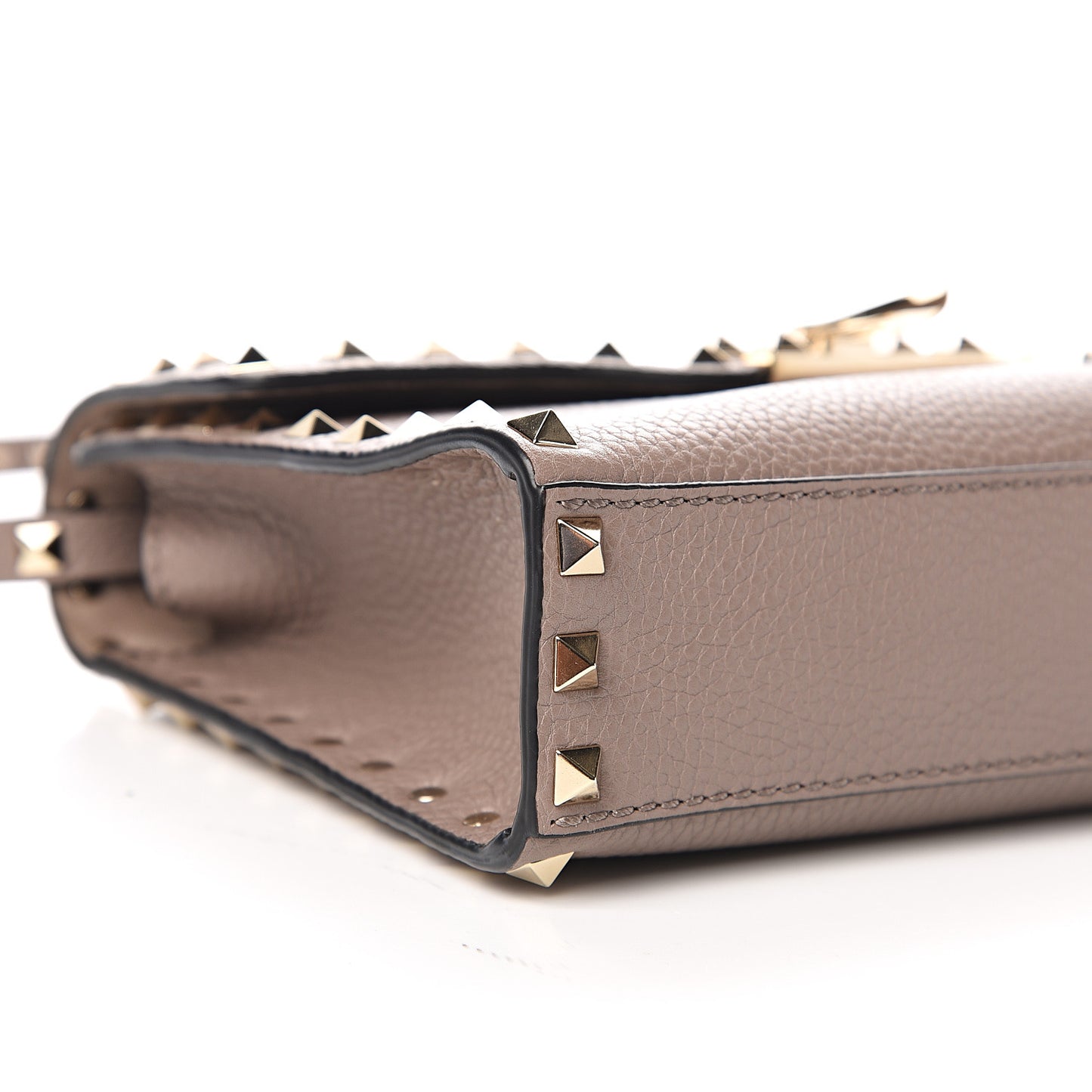 Pebbled Calfskin Medium Rockstud Flip Lock Crossbody Bag Clay