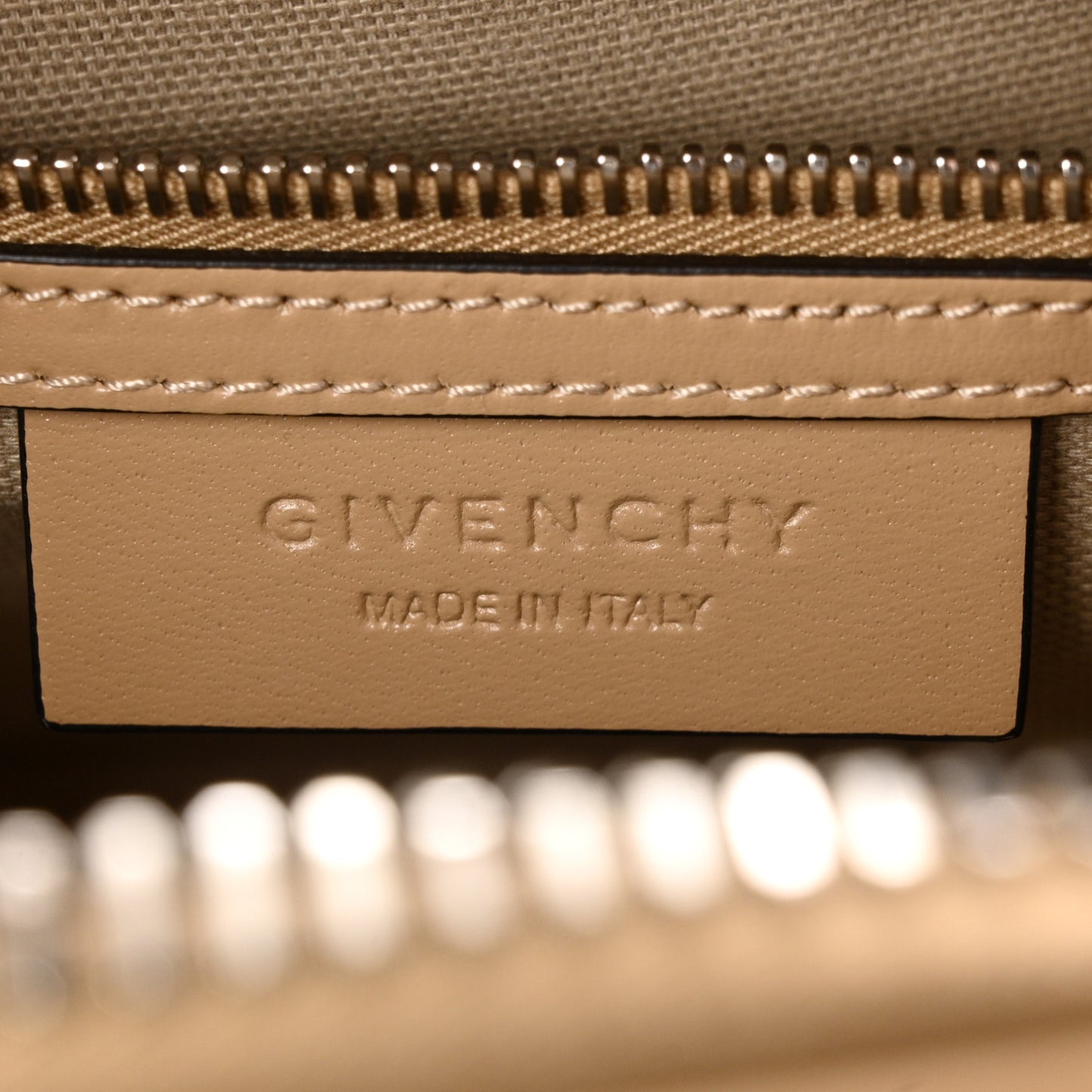 Shiny Lord Calfskin Mini Antigona Nude