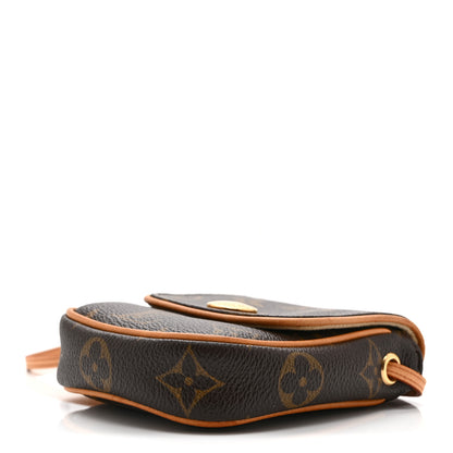 Louis Vuitton Monogram Pochette Cancun 10 of 10
