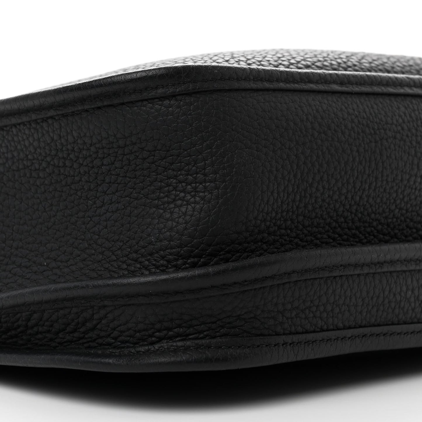 Taurillon Clemence Evelyne III PM Black