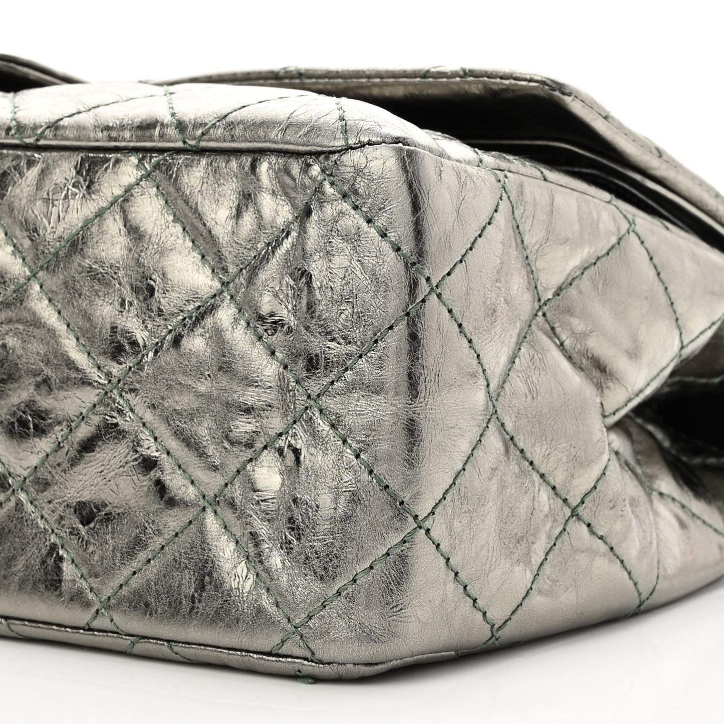 Metallic Aged Calfskin Quilted 2.55 Reissue 227 Flap Vert Fonce