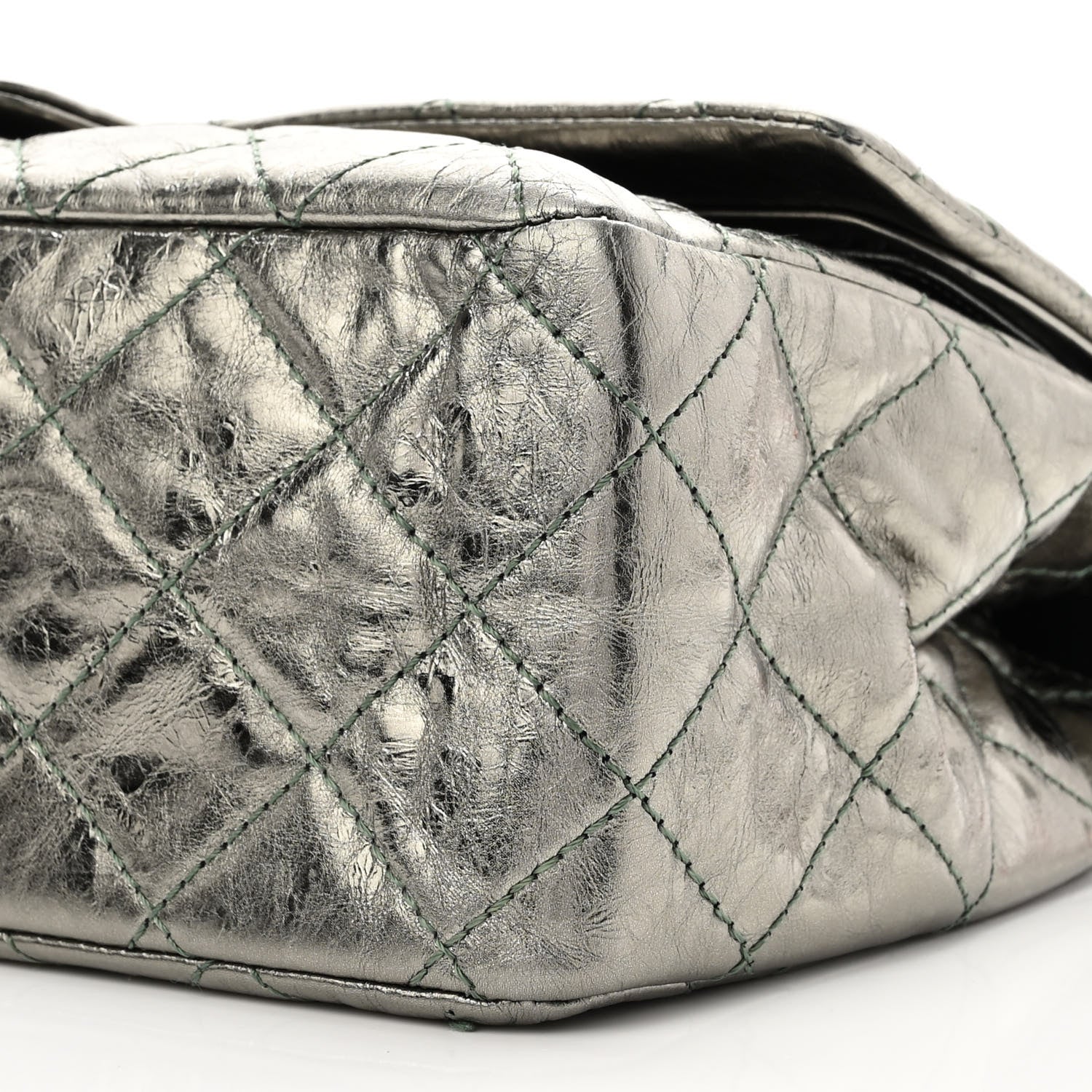 Chanel Metallic Aged Calfskin Quilted 2.55 Reissue 227 Flap Vert Fonce 10 of 11