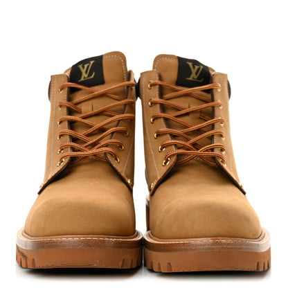 Louis Vuitton Nubuck Calfskin Monogram Mens Oberkampf Ankle Boots Beige 3 of 11