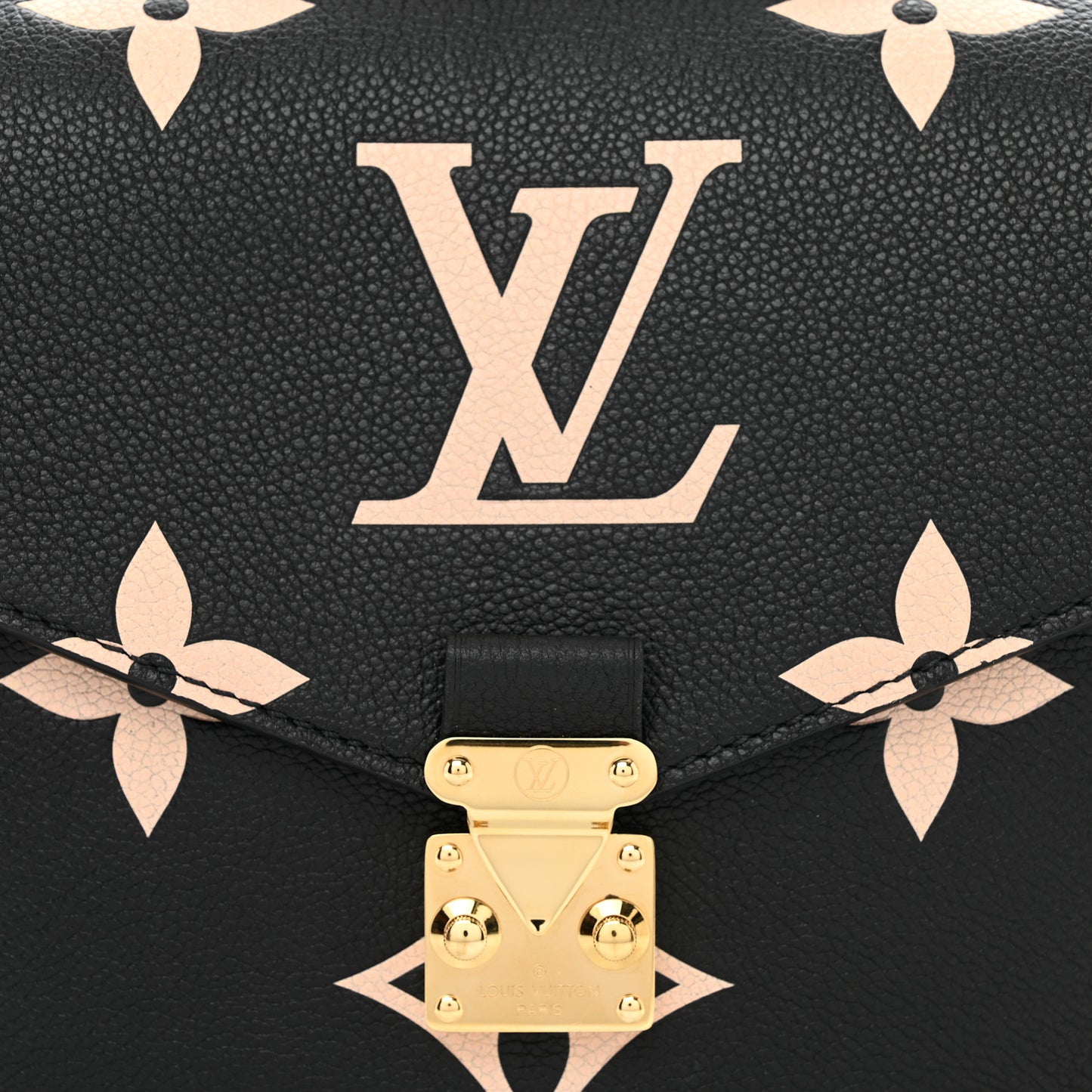 Empreinte Monogram Giant Pochette Metis Black Beige