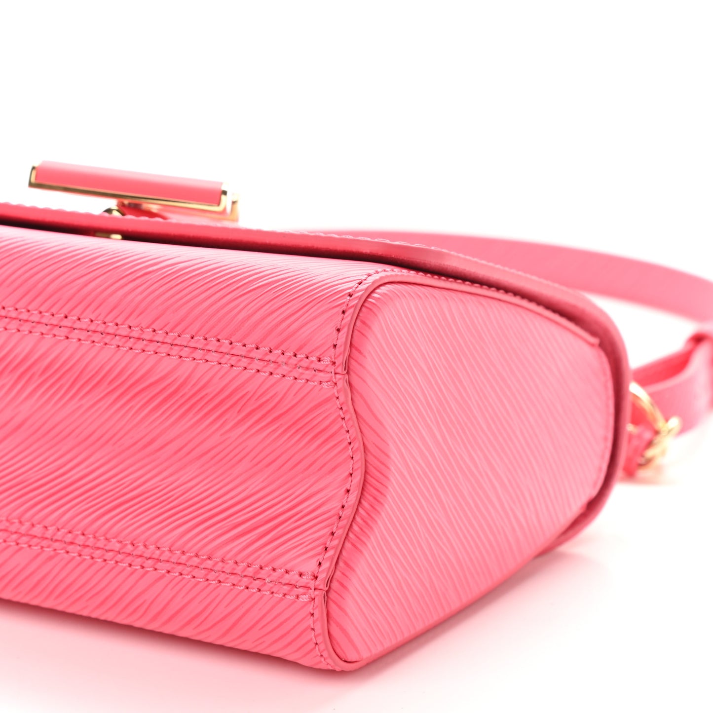 Epi Twist Shoulder Bag PM Dragon Fruit