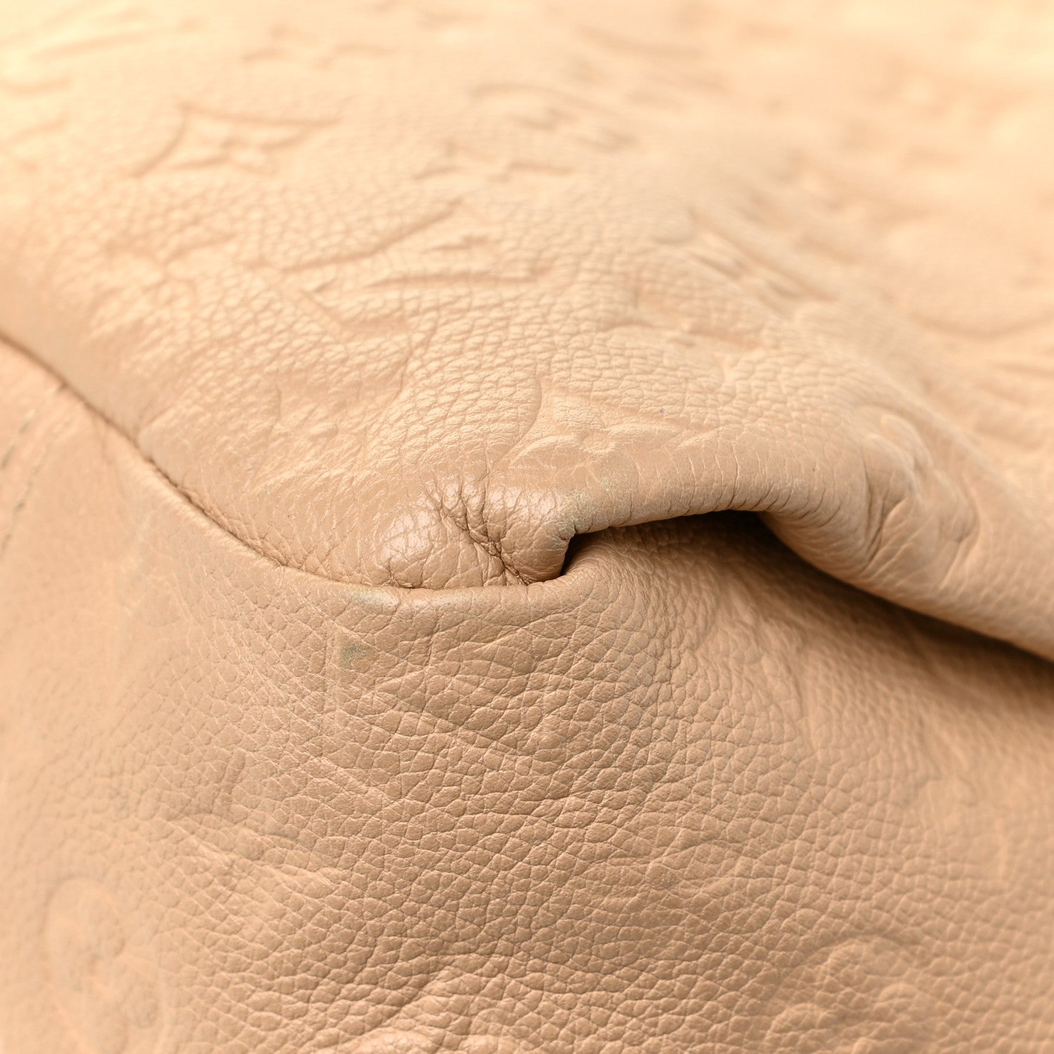 Louis Vuitton Empreinte Artsy MM Dune 13 of 17