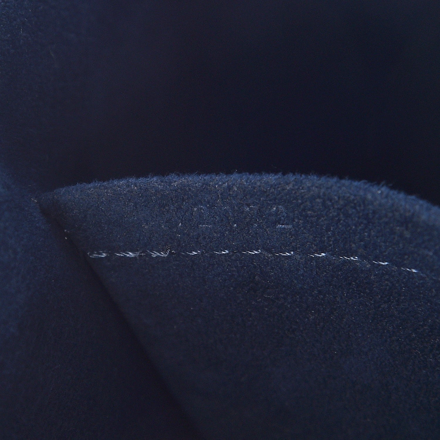 Louis Vuitton Epi Alma GM Indigo 7 of 11