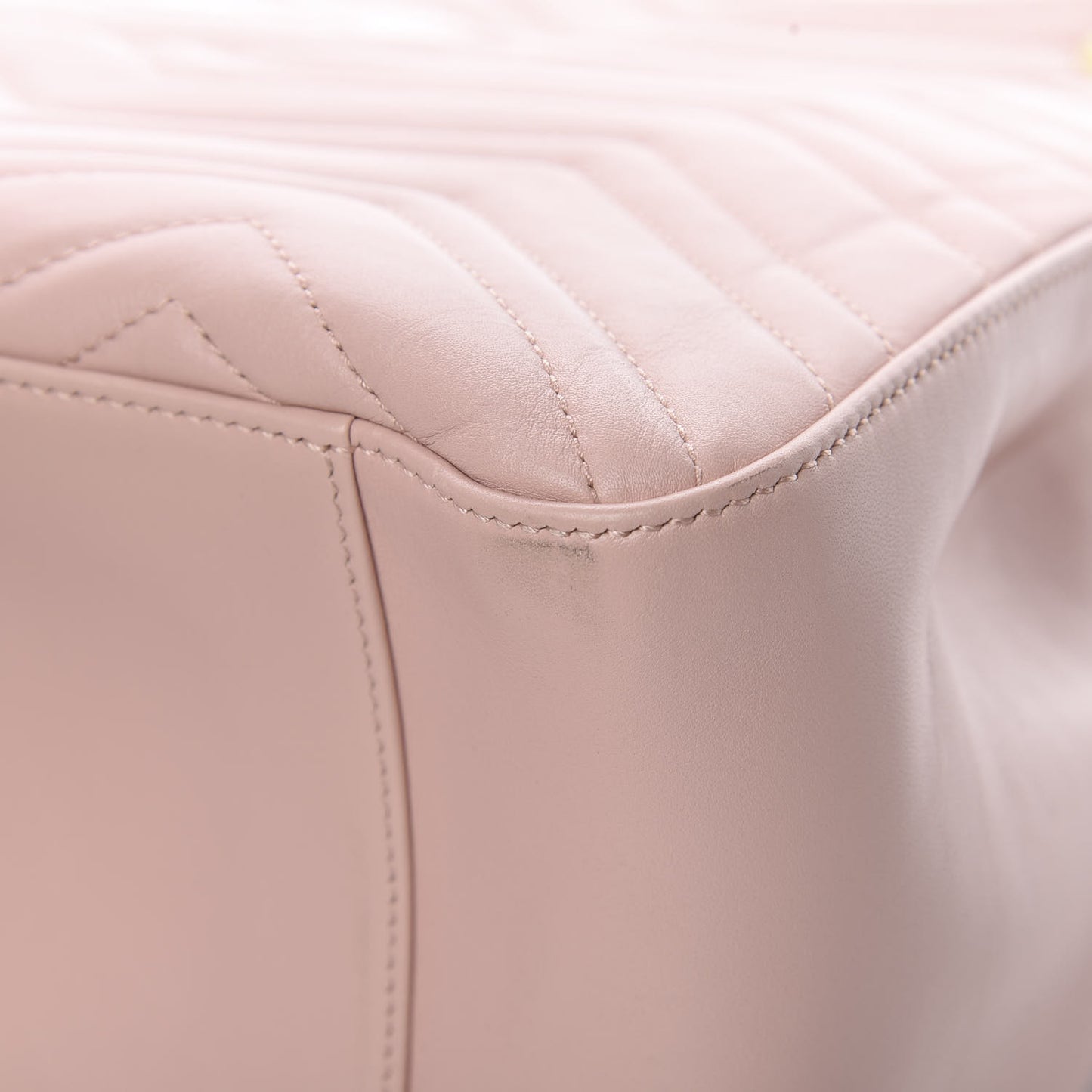 Calfskin Matelasse Medium GG Marmont Shoulder Tote Bag Perfect Pink