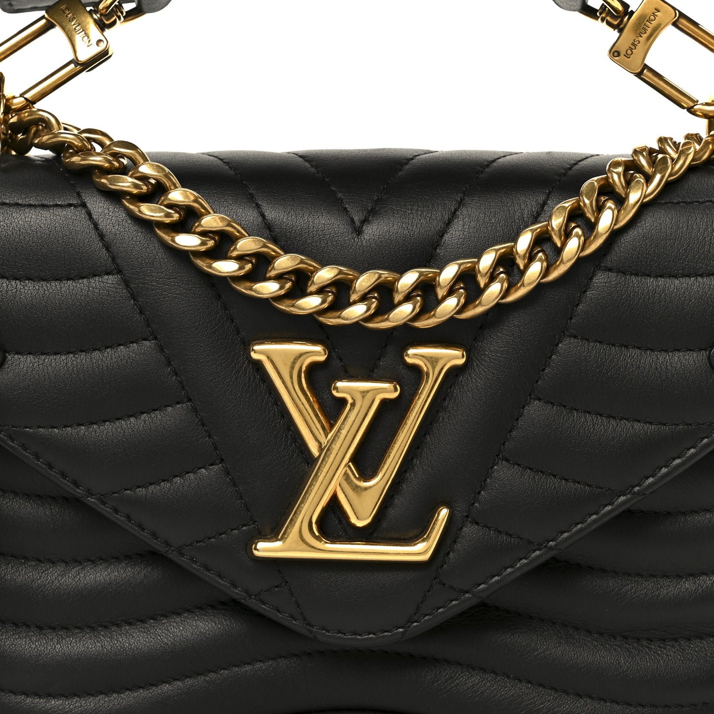 Calfskin New Wave Chain PM Black
