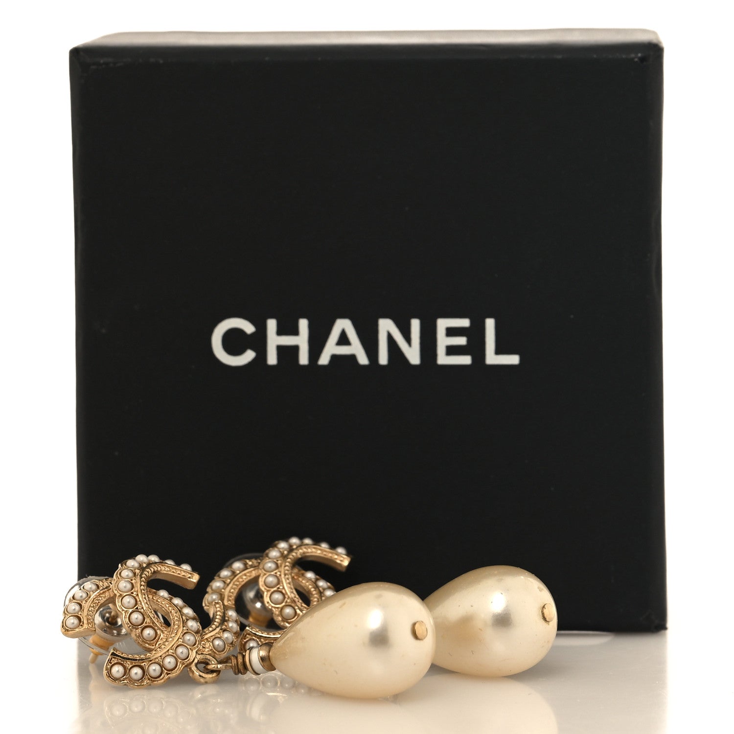 Chanel Pearl CC Drop Earrings Gold Pearly White 5 of 5