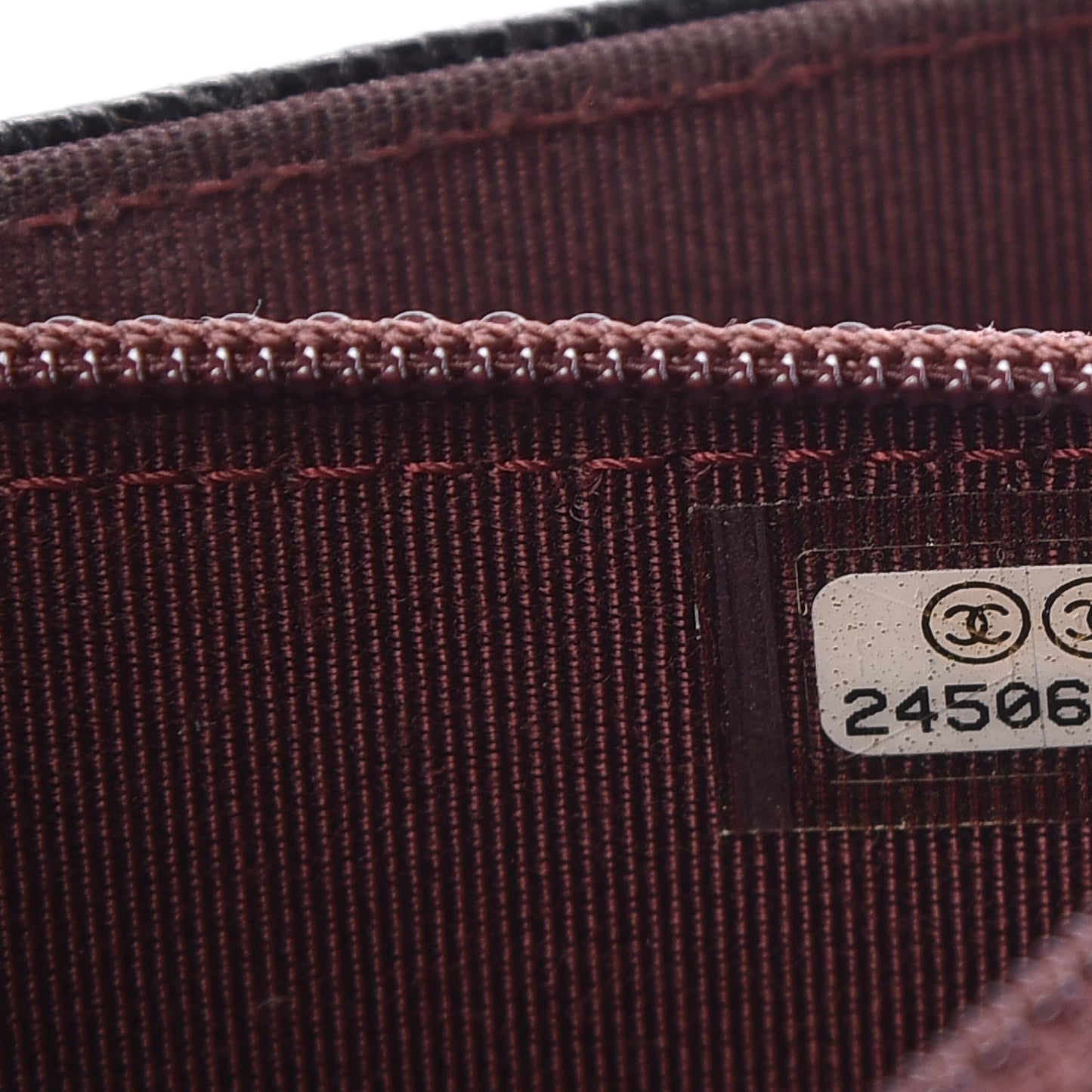 Caviar Quilted Square Wallet On Chain WOC Black