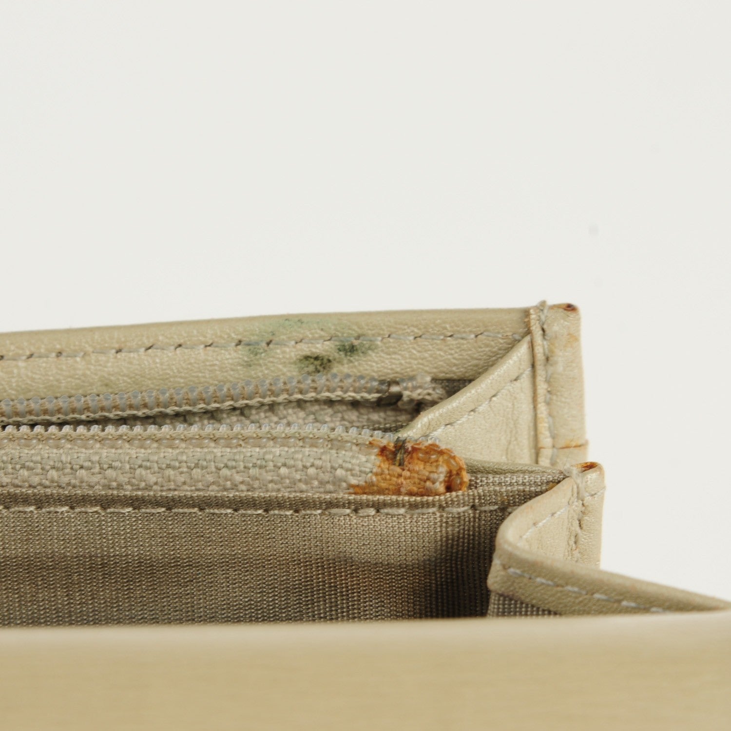 Chanel Caviar Sevruga Yen Wallet Pearl 8 of 9