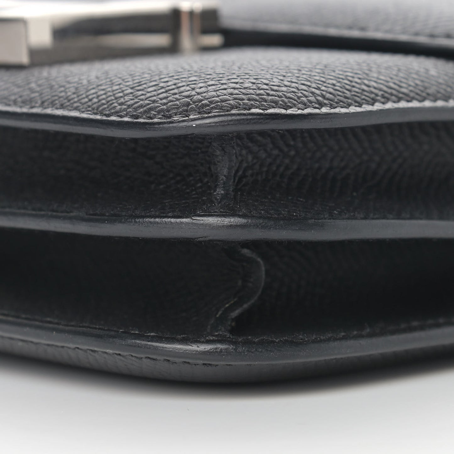 Epsom Constance 18 Black