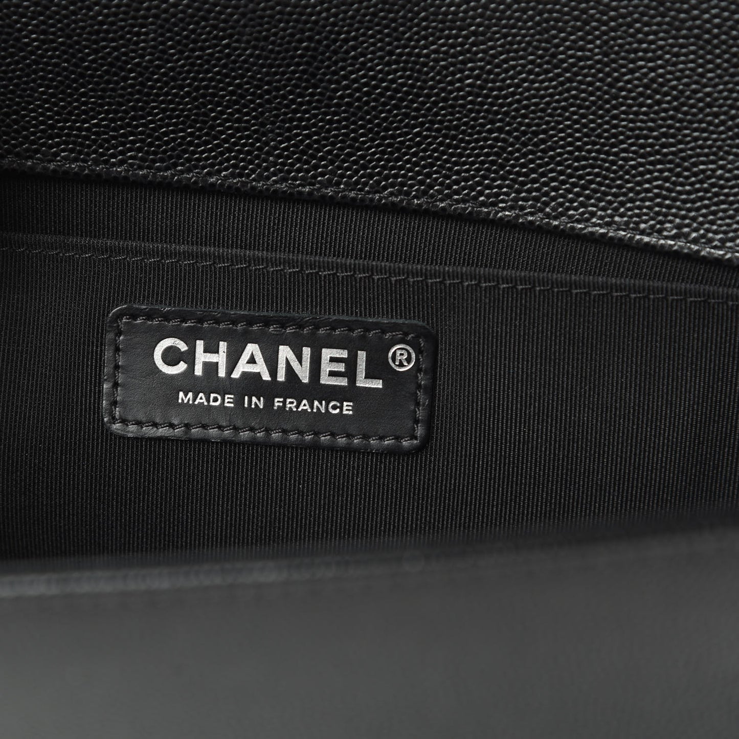 Caviar Quilted Medium Boy Flap Black