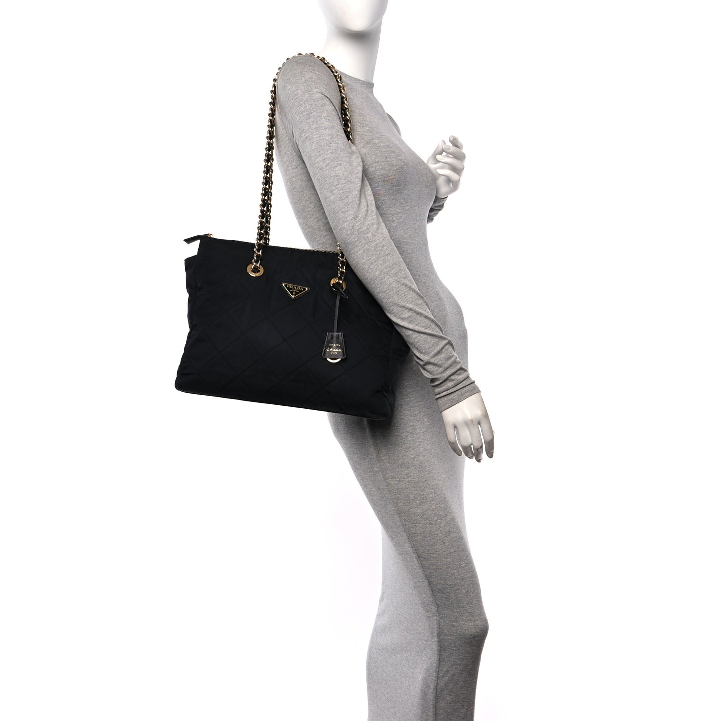 Re-Nylon Impunturato Saffiano Triangle Stitched Re-Edition 1995 Chaine Large Shoulder Bag Black