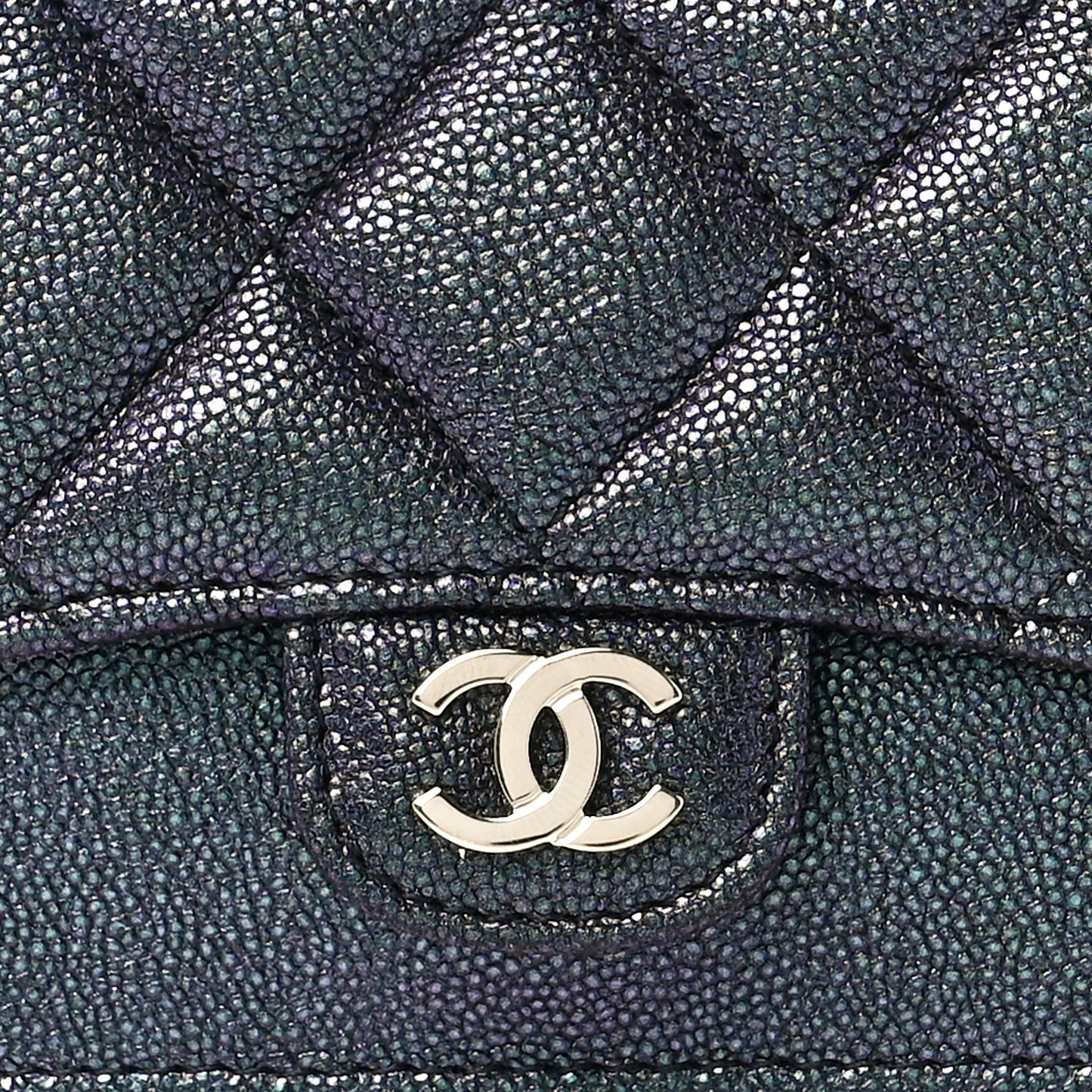 Iridescent Caviar Quilted Flap Zip Card Holder Black
