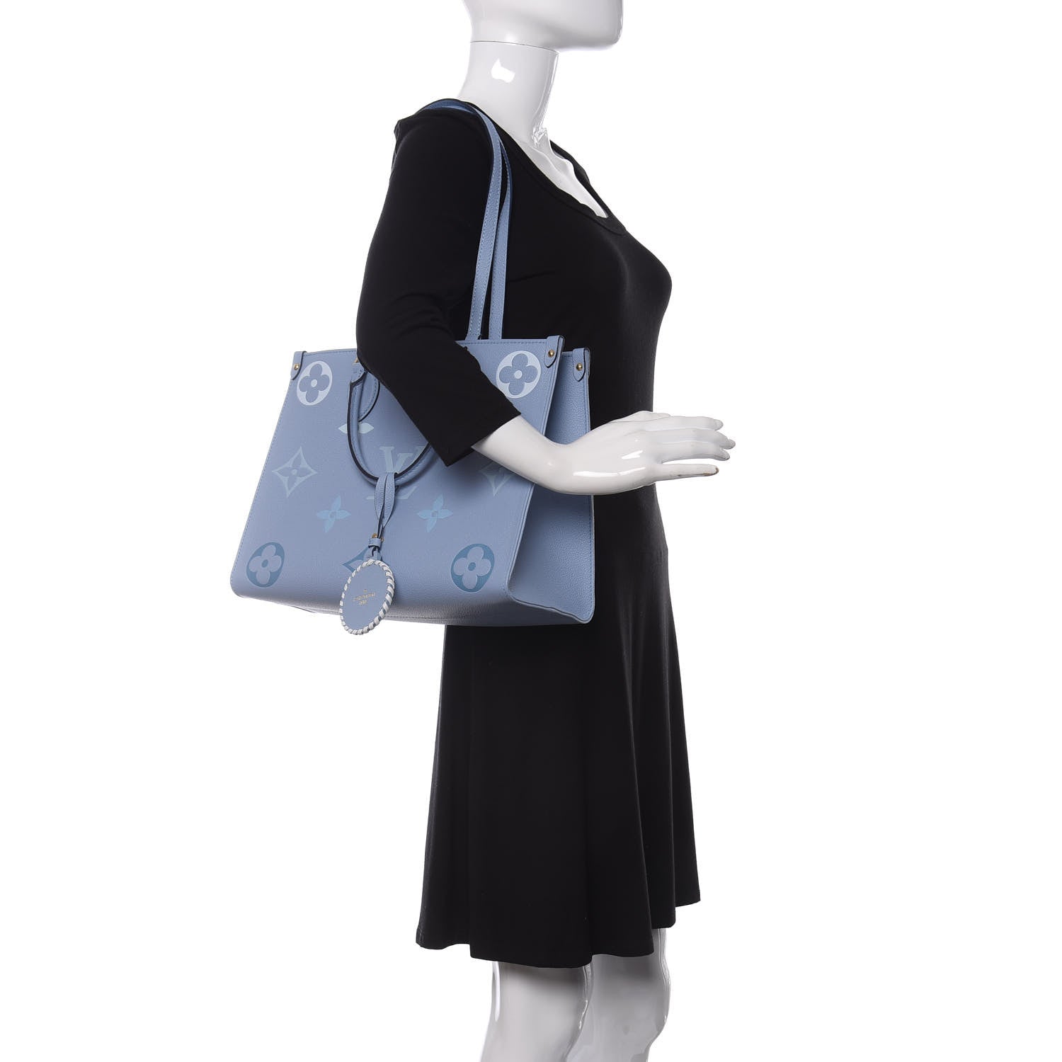 Louis Vuitton Empreinte Monogram Giant By The Pool Onthego MM Summer Blue 2 of 9