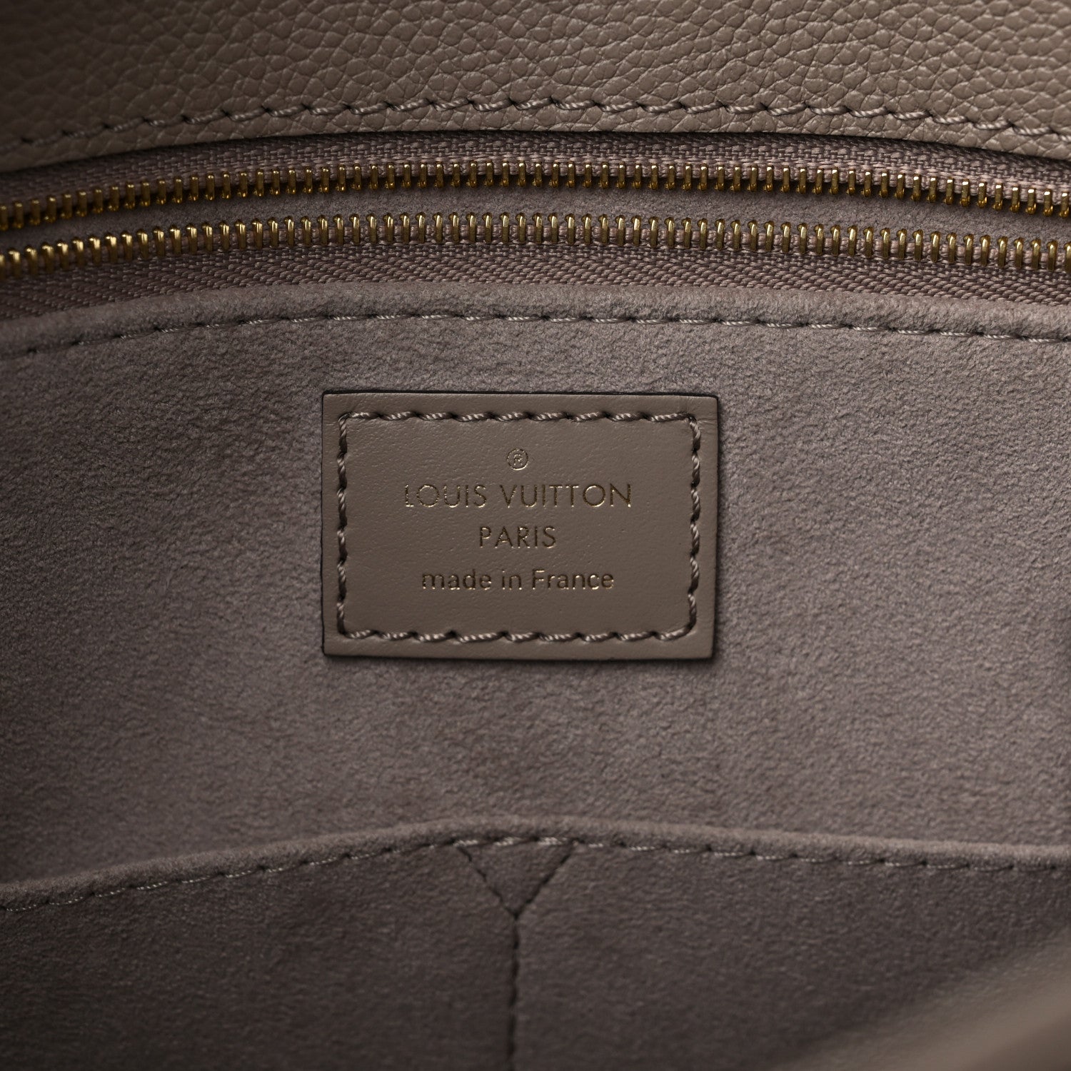 Louis Vuitton Empreinte Monogram Giant Onthego MM Tourterelle 6 of 10