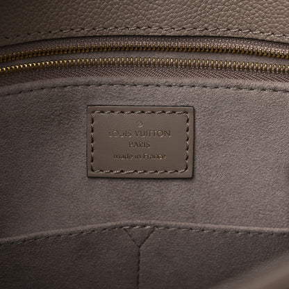 Louis Vuitton Empreinte Monogram Giant Onthego MM Tourterelle 6 of 10