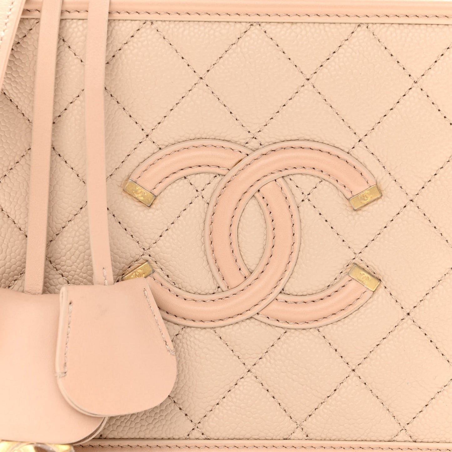 Caviar Quilted Medium CC Filigree Vanity Case Light Beige