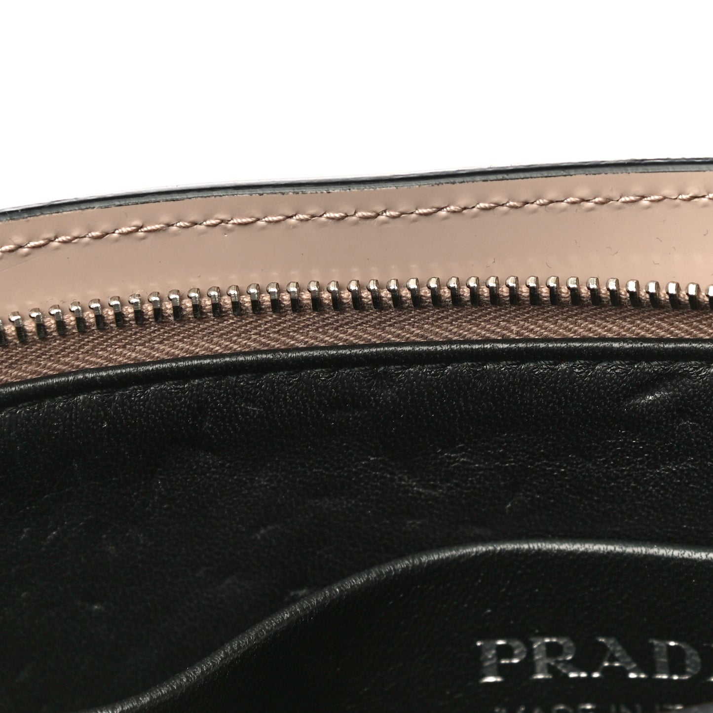 Soft Calf Chain Clutch Cammeo