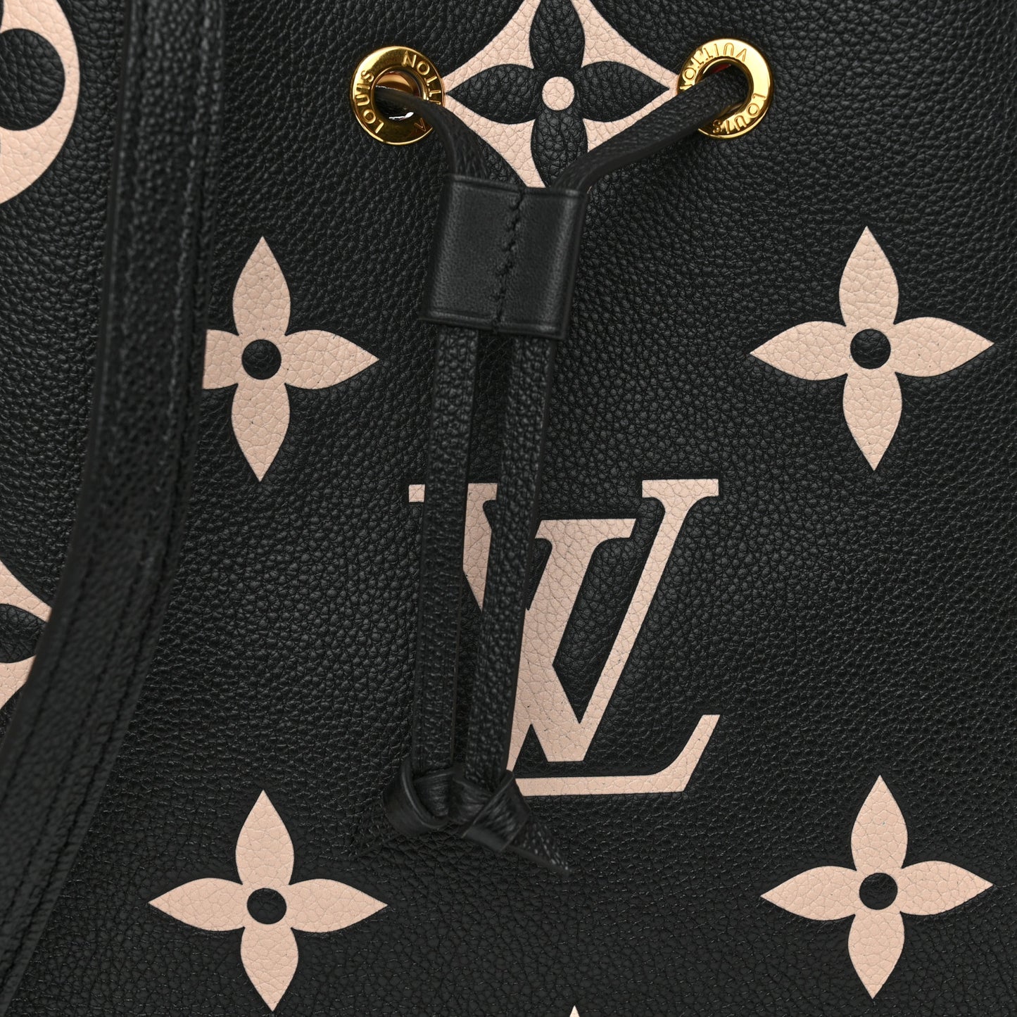 LOUIS VUITTON Empreinte Monogram Giant Neonoe MM Black Beige