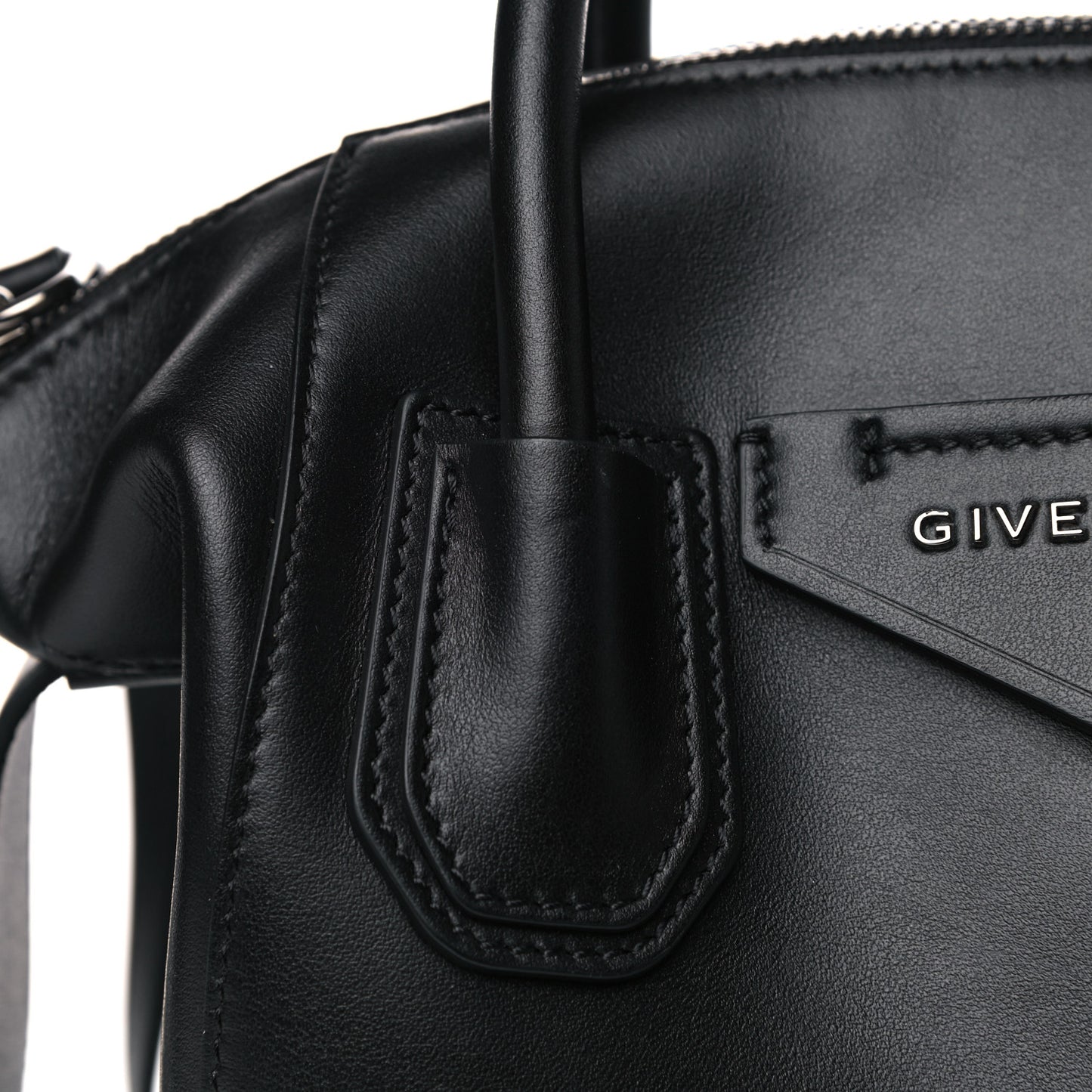 Smooth Calfskin Small Soft Antigona Black